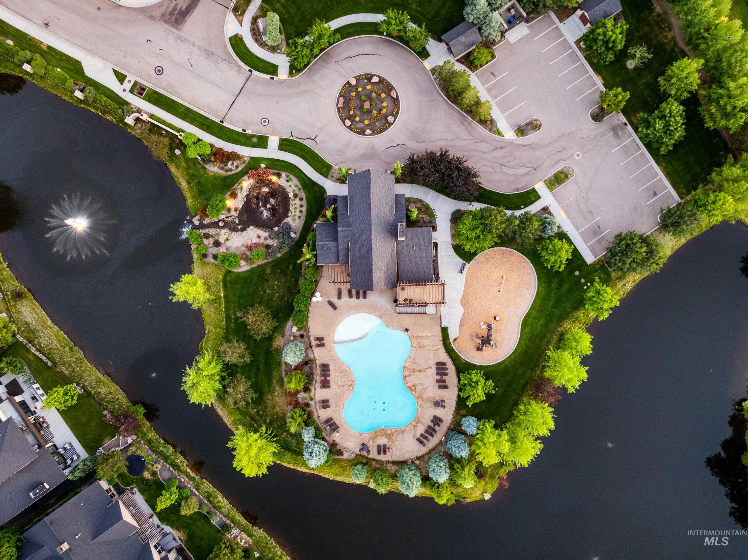 786 S Lone Hollow Way