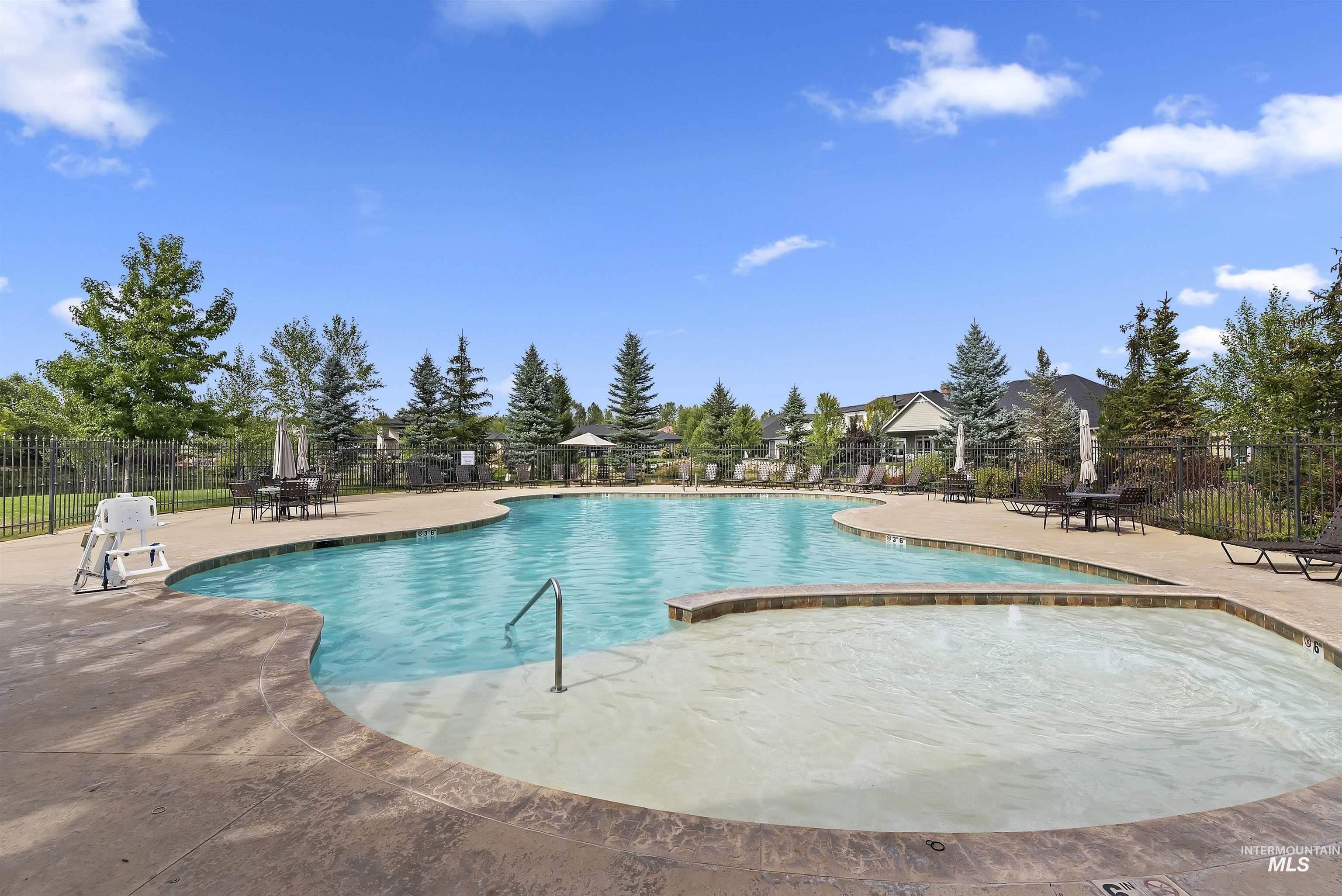 786 S Lone Hollow Way