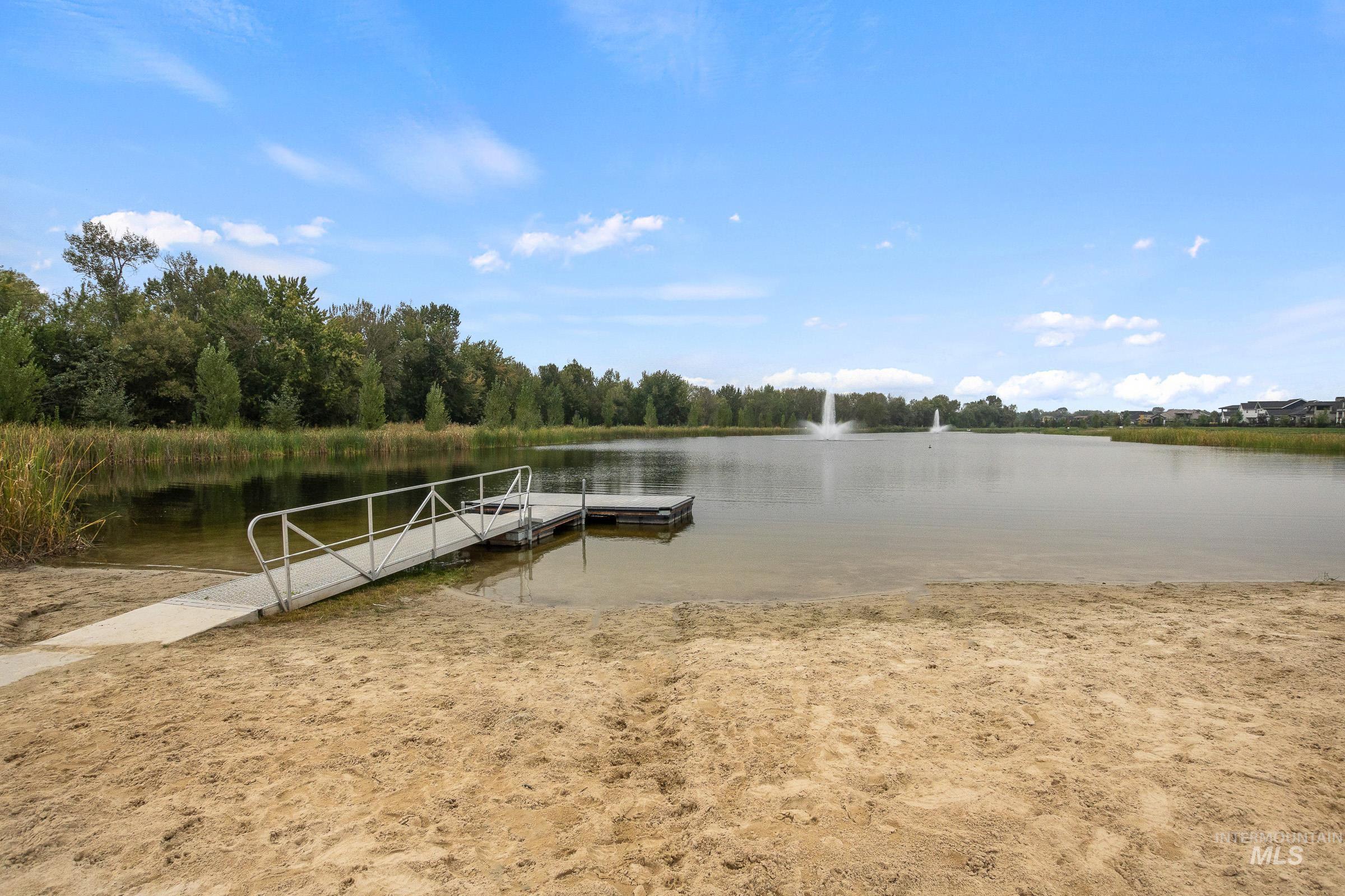 786 S Lone Hollow Way