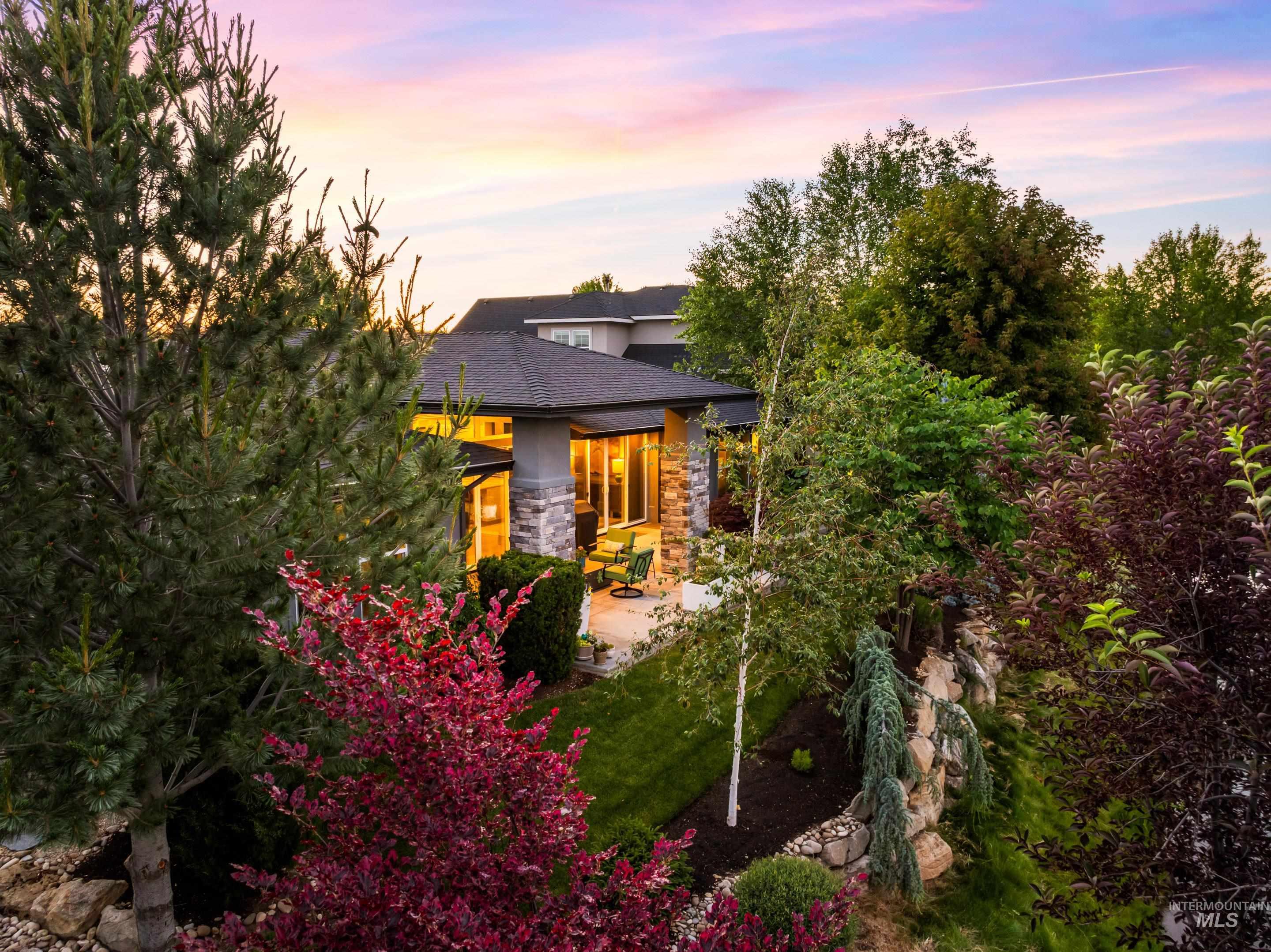 786 S Lone Hollow Way