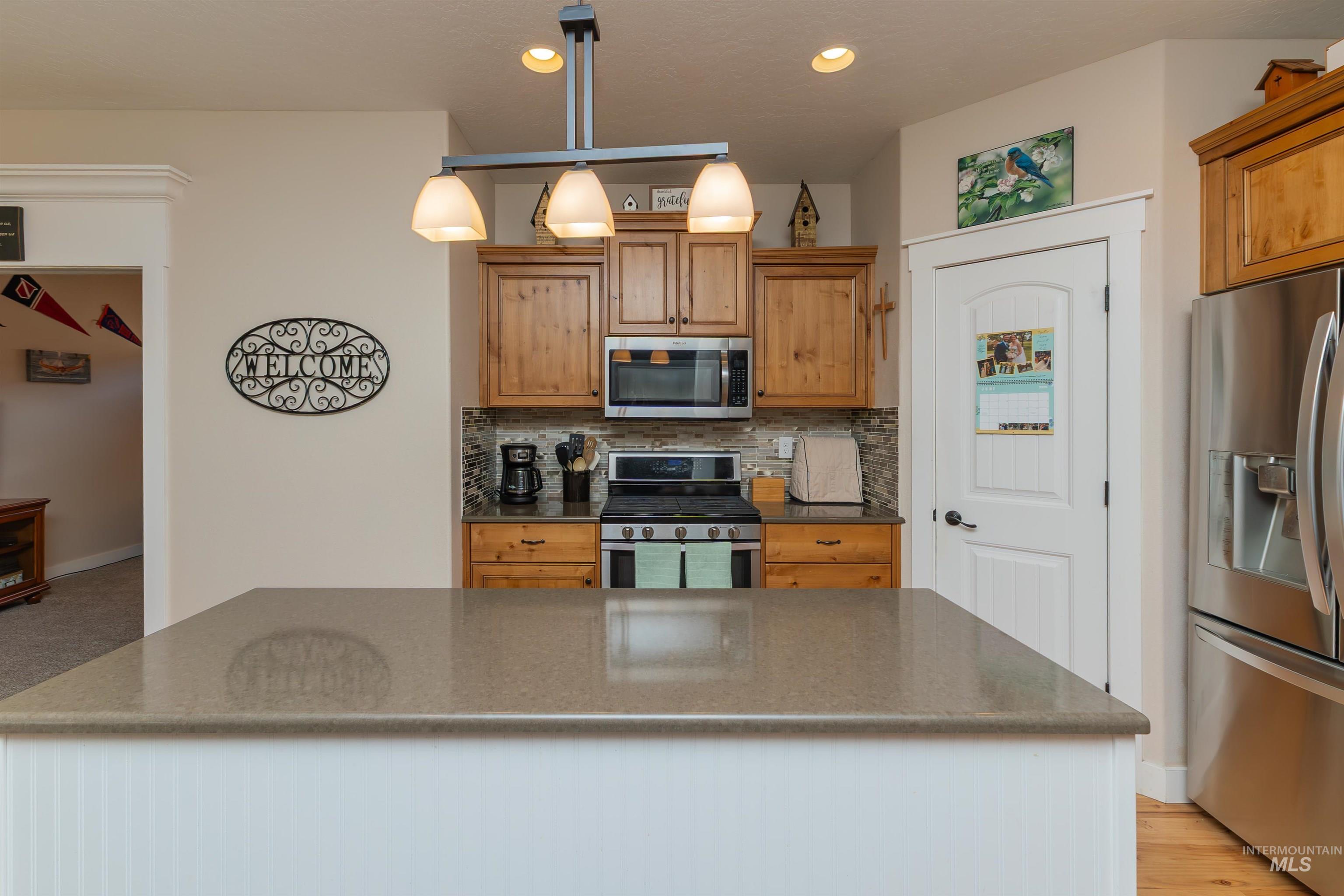 818 W Dallan Woods Way