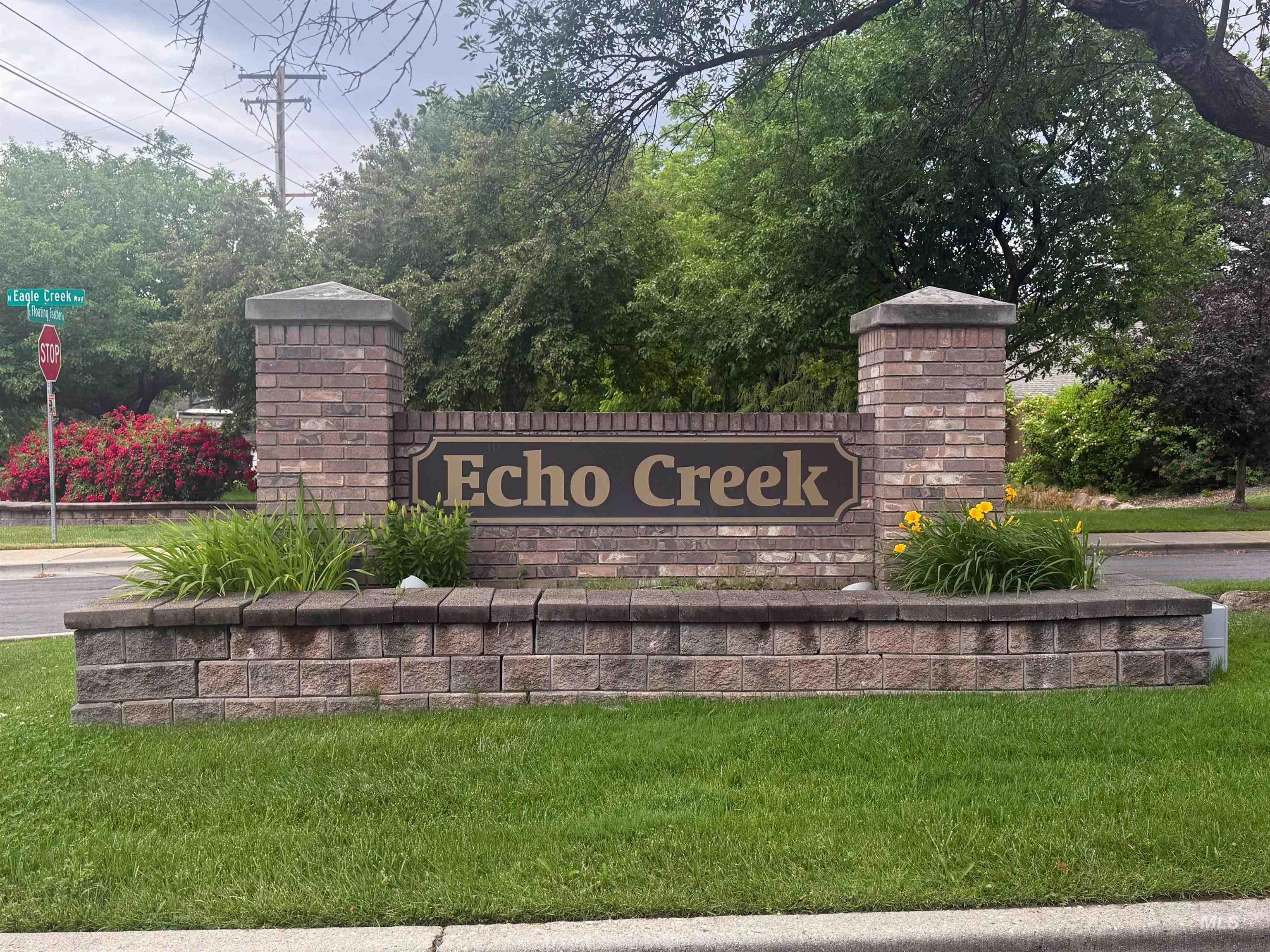 1945 N Eagle Creek Way