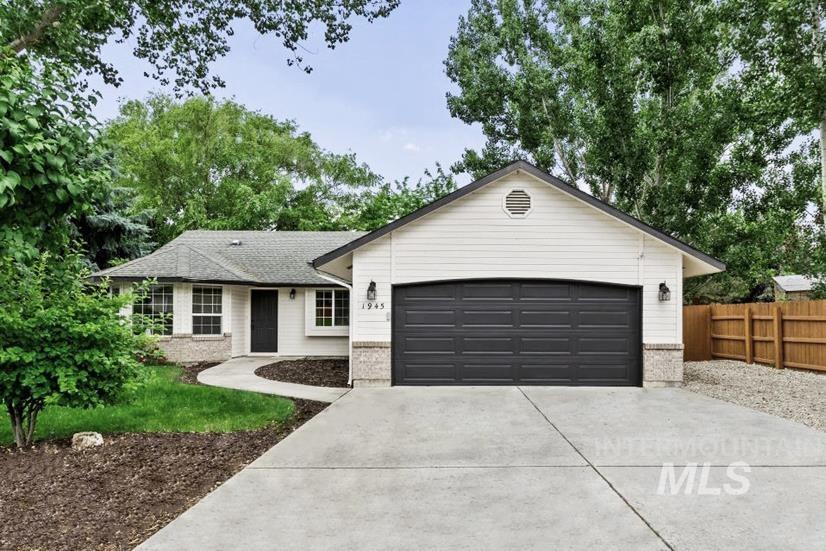 1945 N Eagle Creek Way