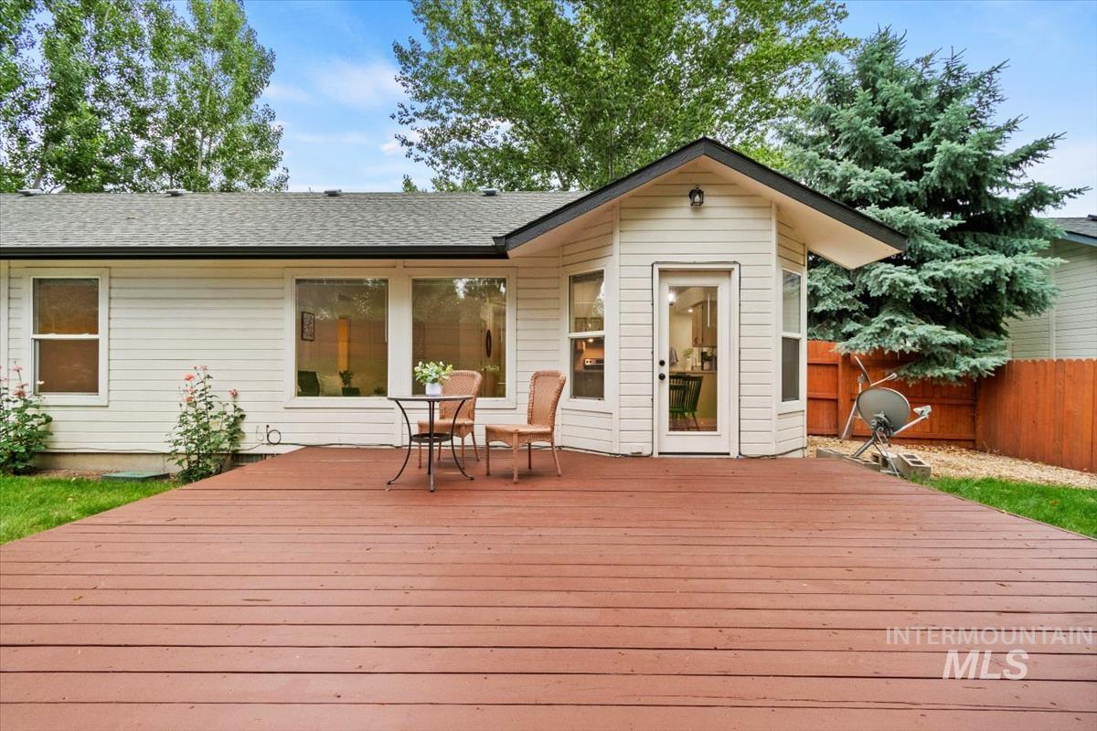 1945 N Eagle Creek Way