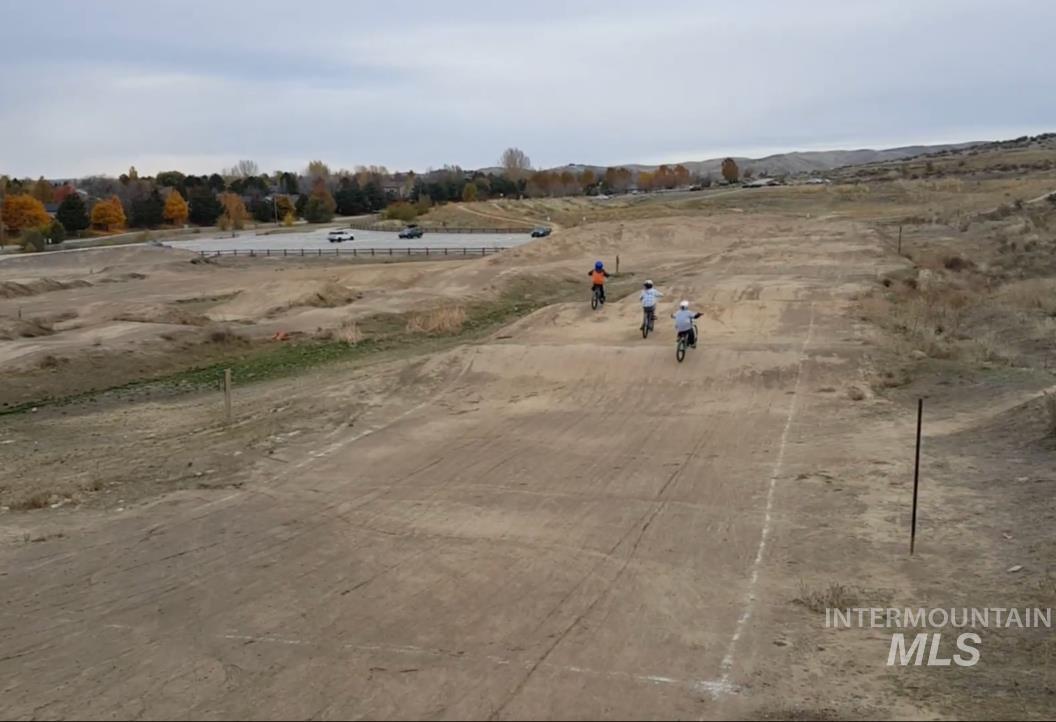 1945 N Eagle Creek Way