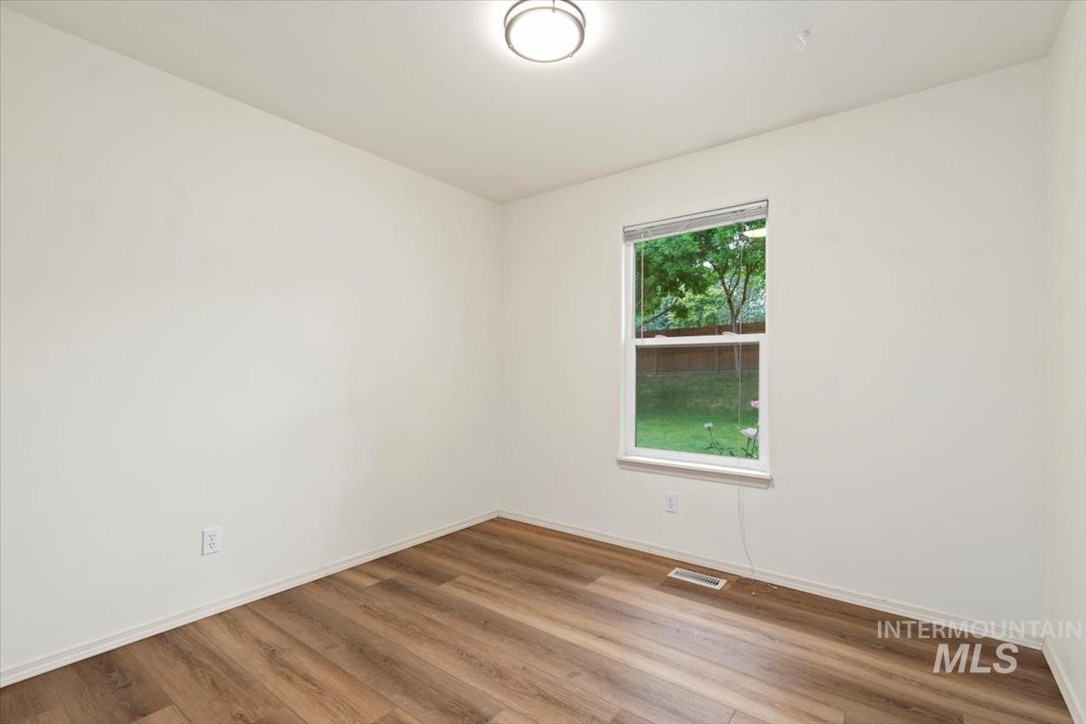 1945 N Eagle Creek Way