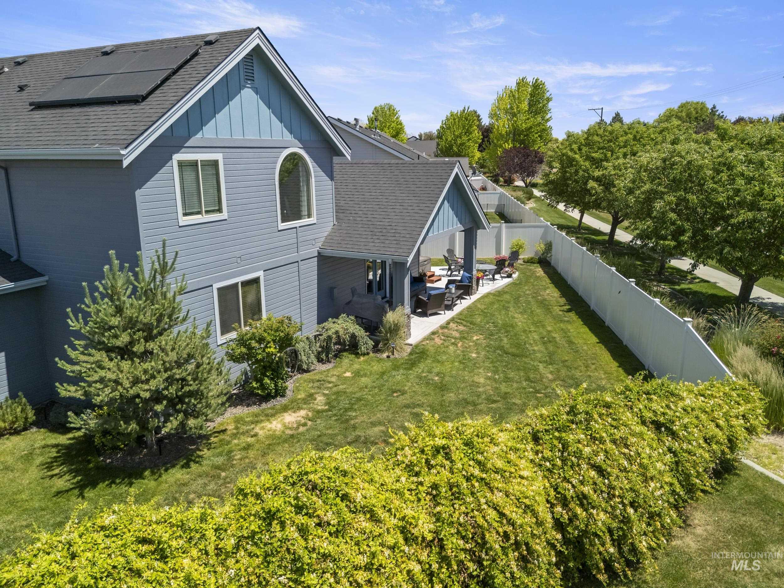 1957 W Placer Creek Ct