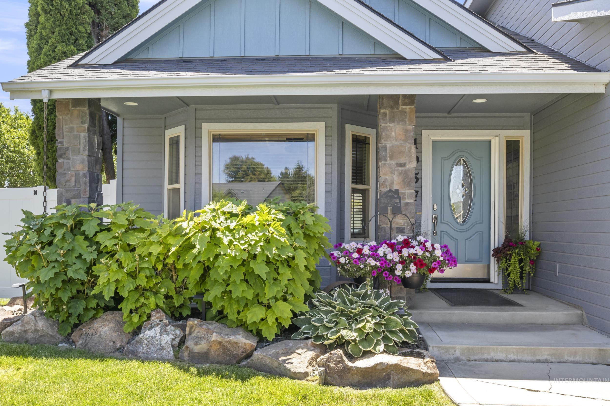 1957 W Placer Creek Ct