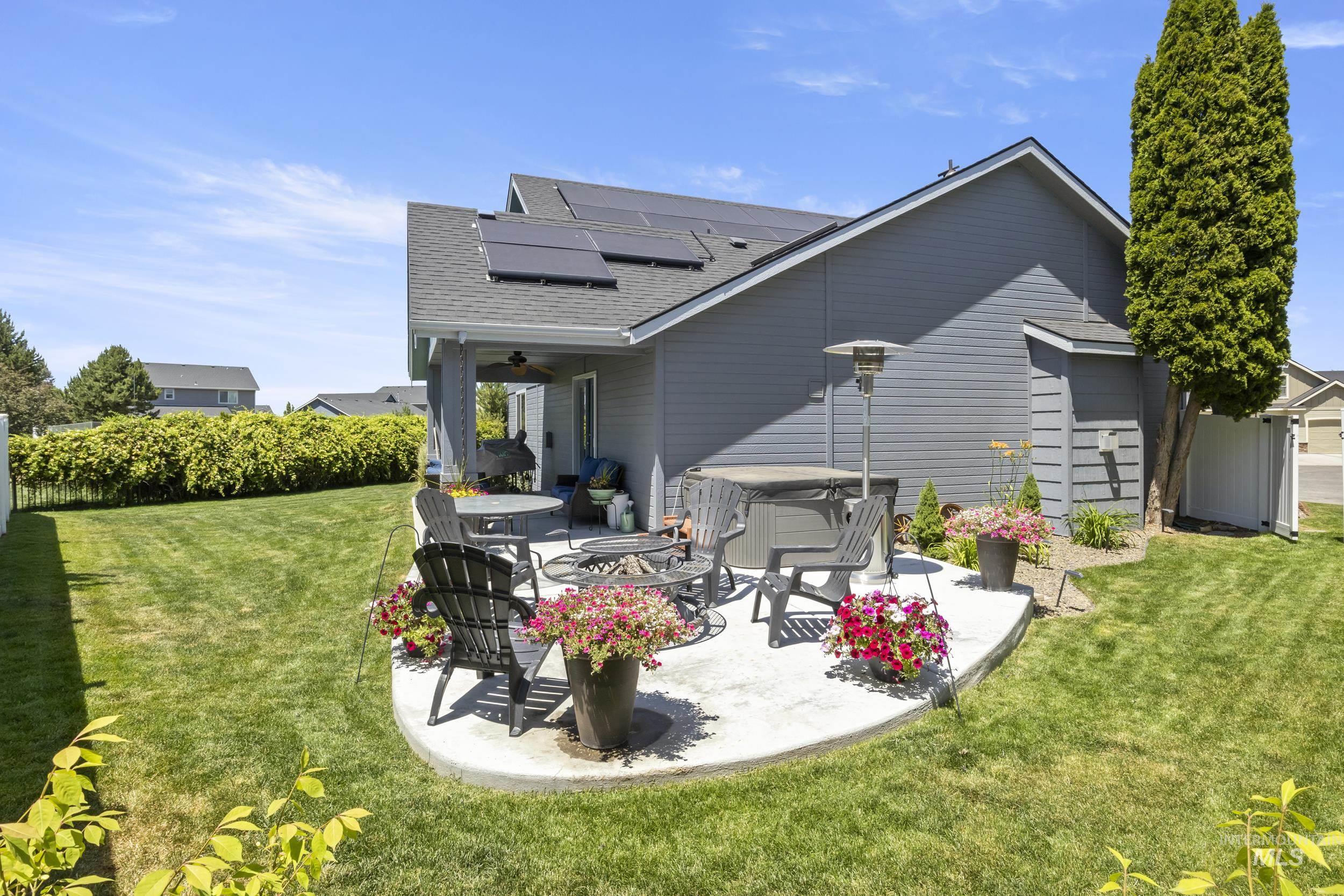 1957 W Placer Creek Ct