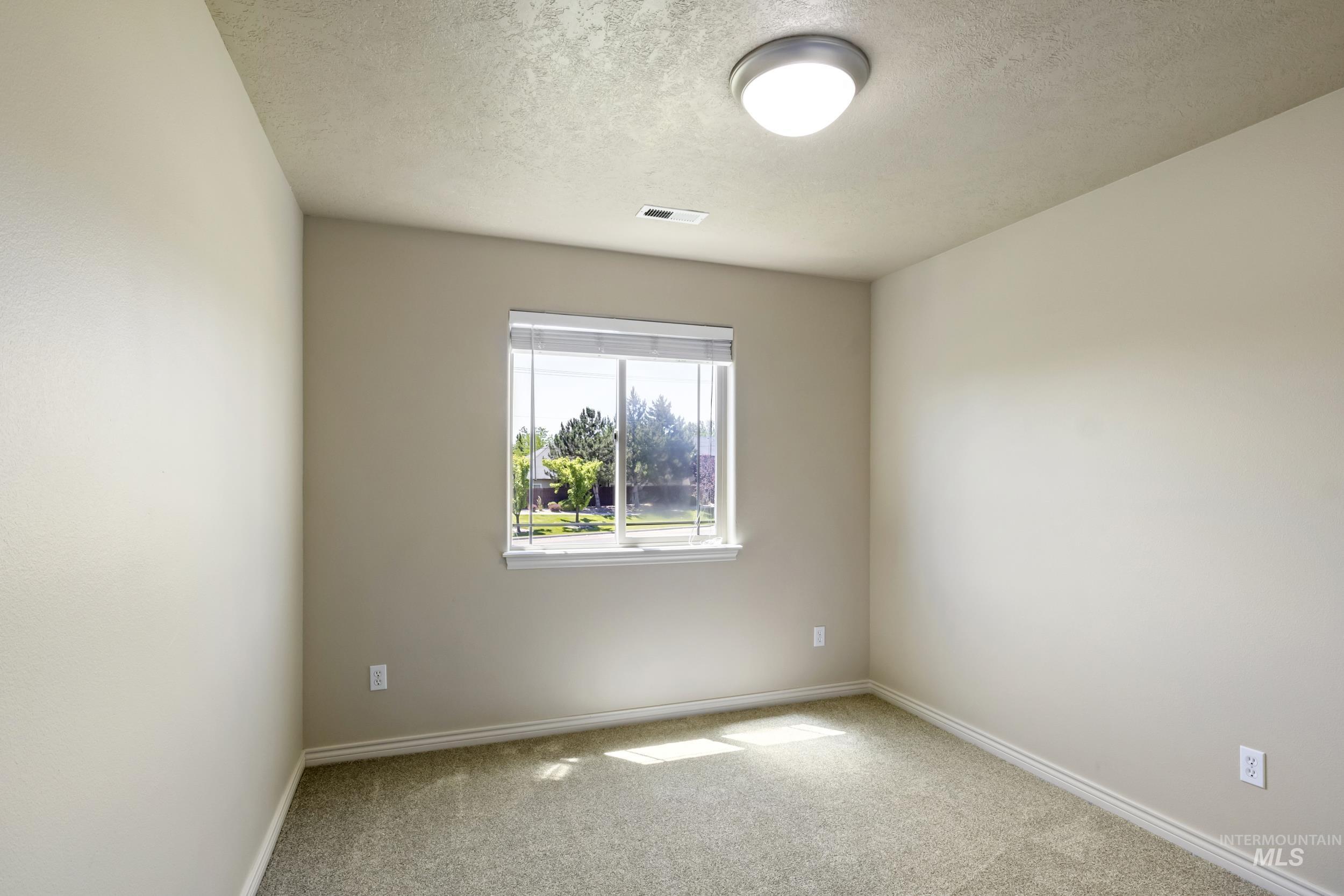 1957 W Placer Creek Ct