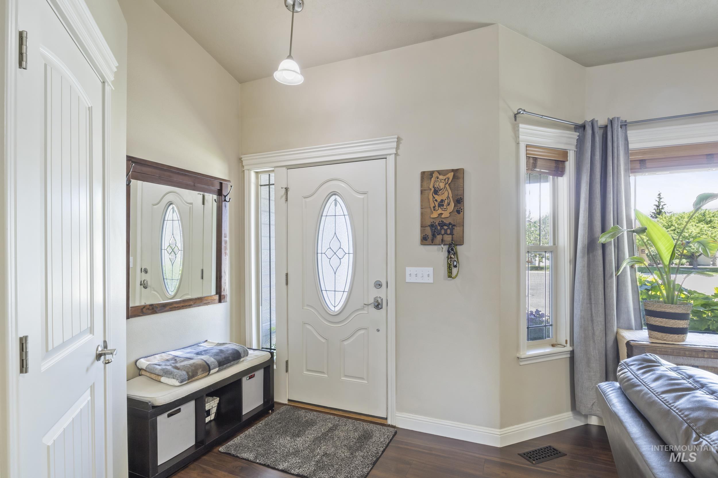 1957 W Placer Creek Ct