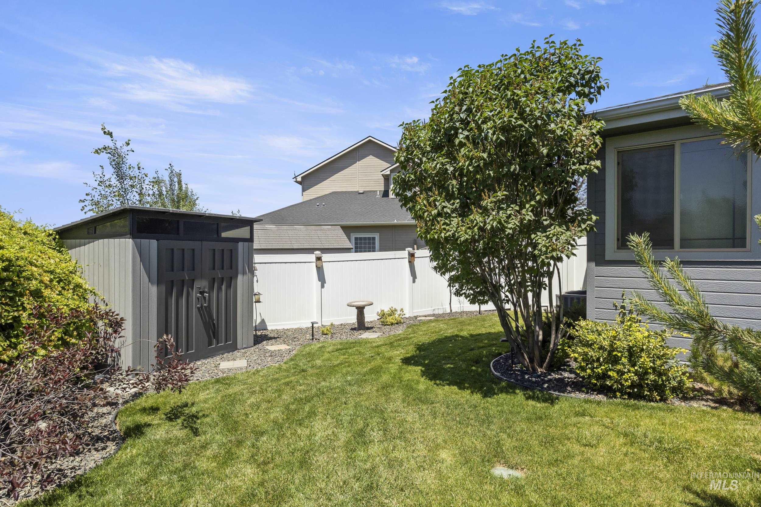 1957 W Placer Creek Ct