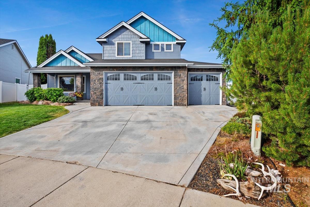 1957 W Placer Creek Ct