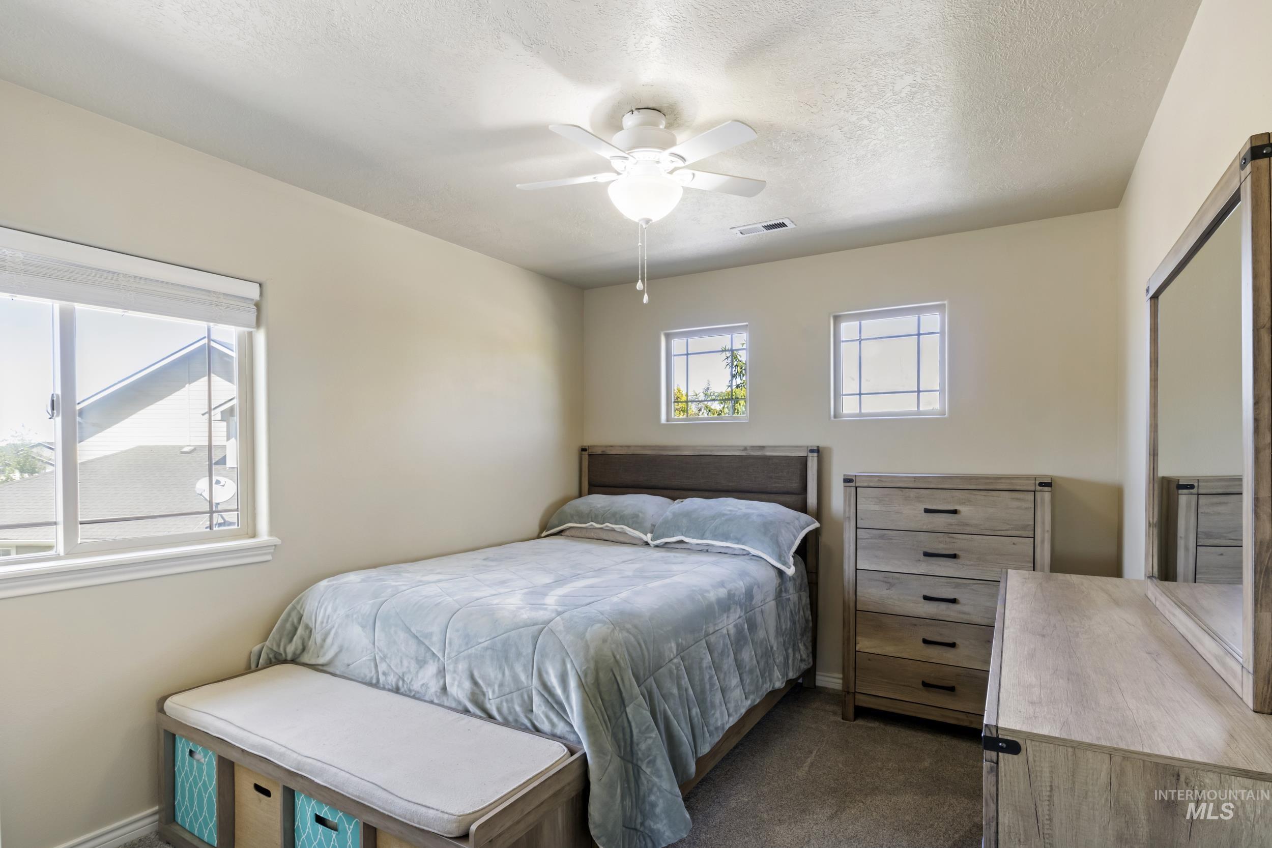 1957 W Placer Creek Ct