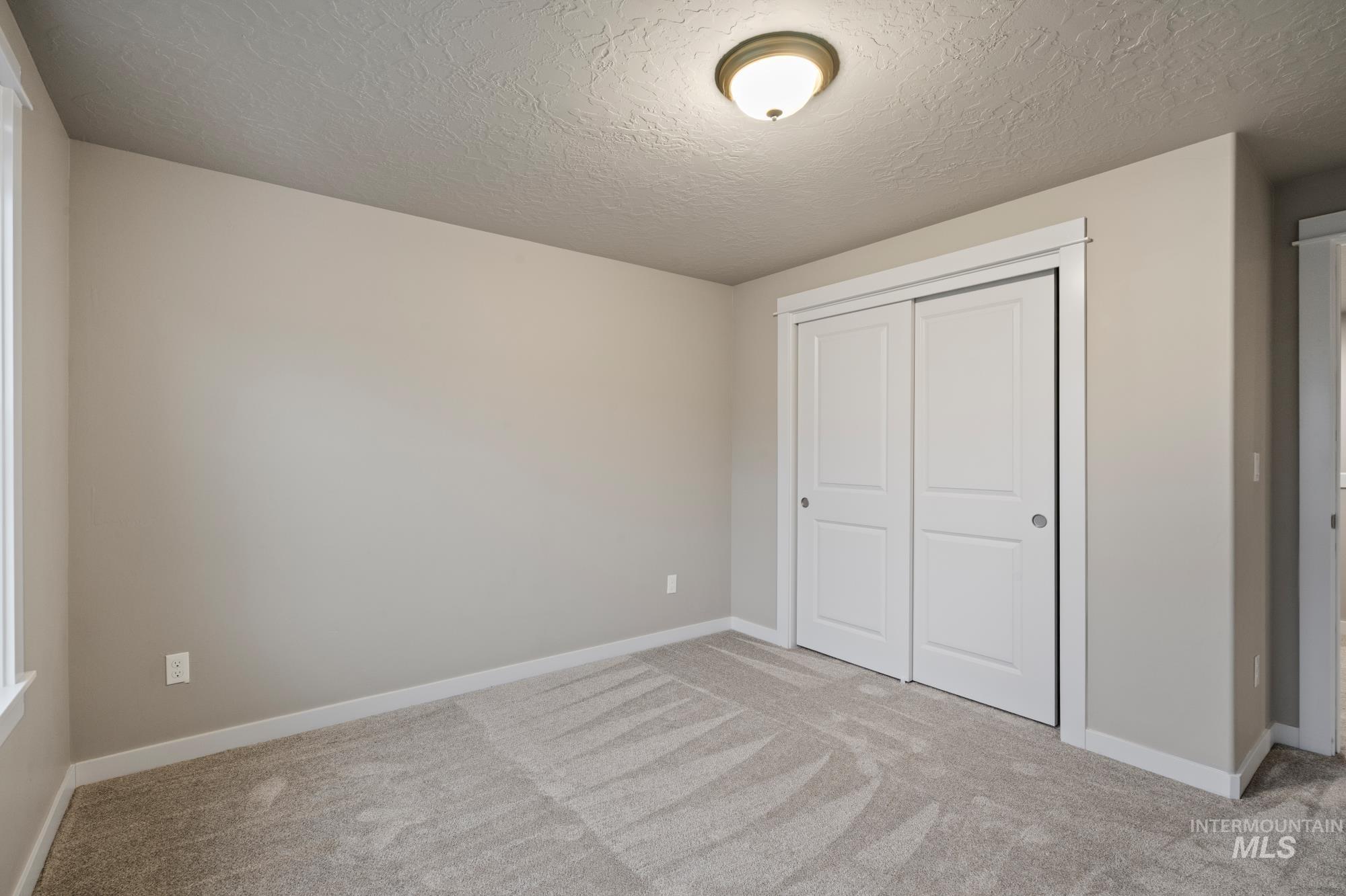 10449 W Thimbleberry Dr