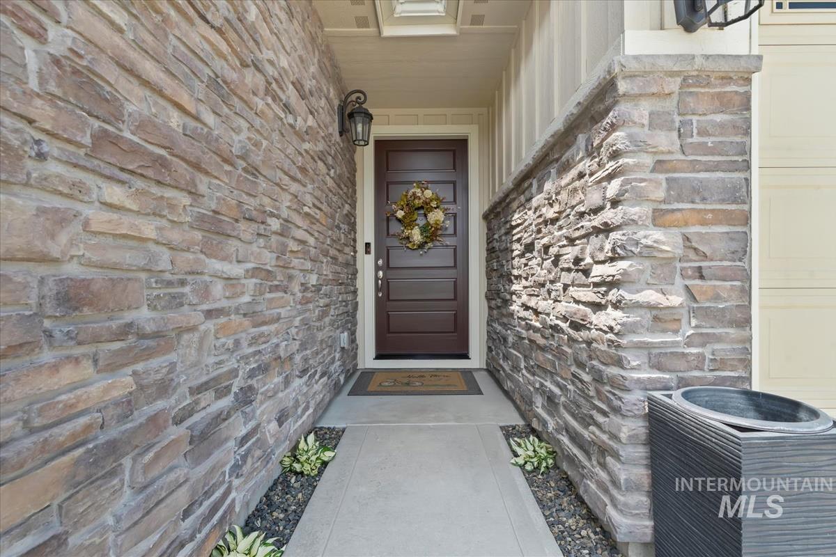 1429 N Laconia Ave.