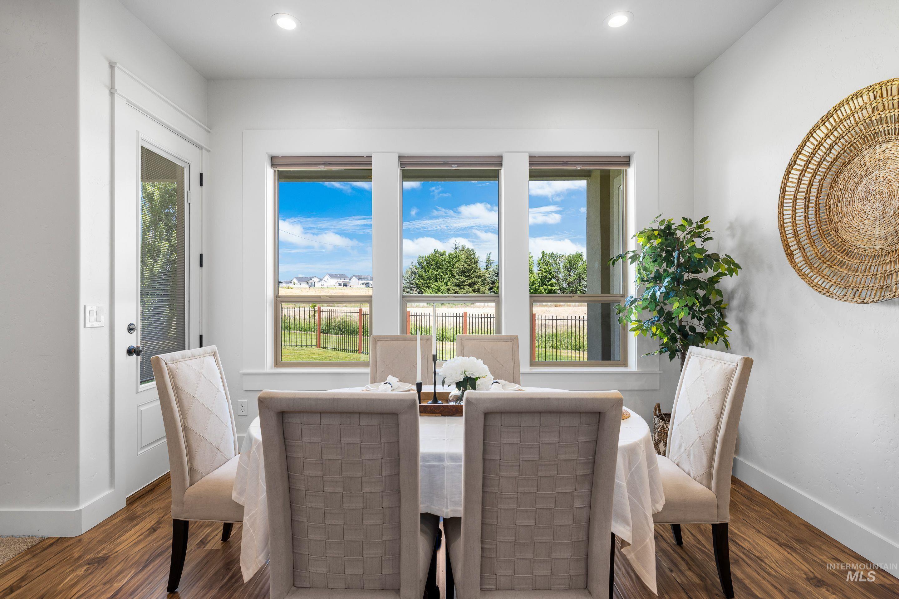 11258 W Streamview Ct