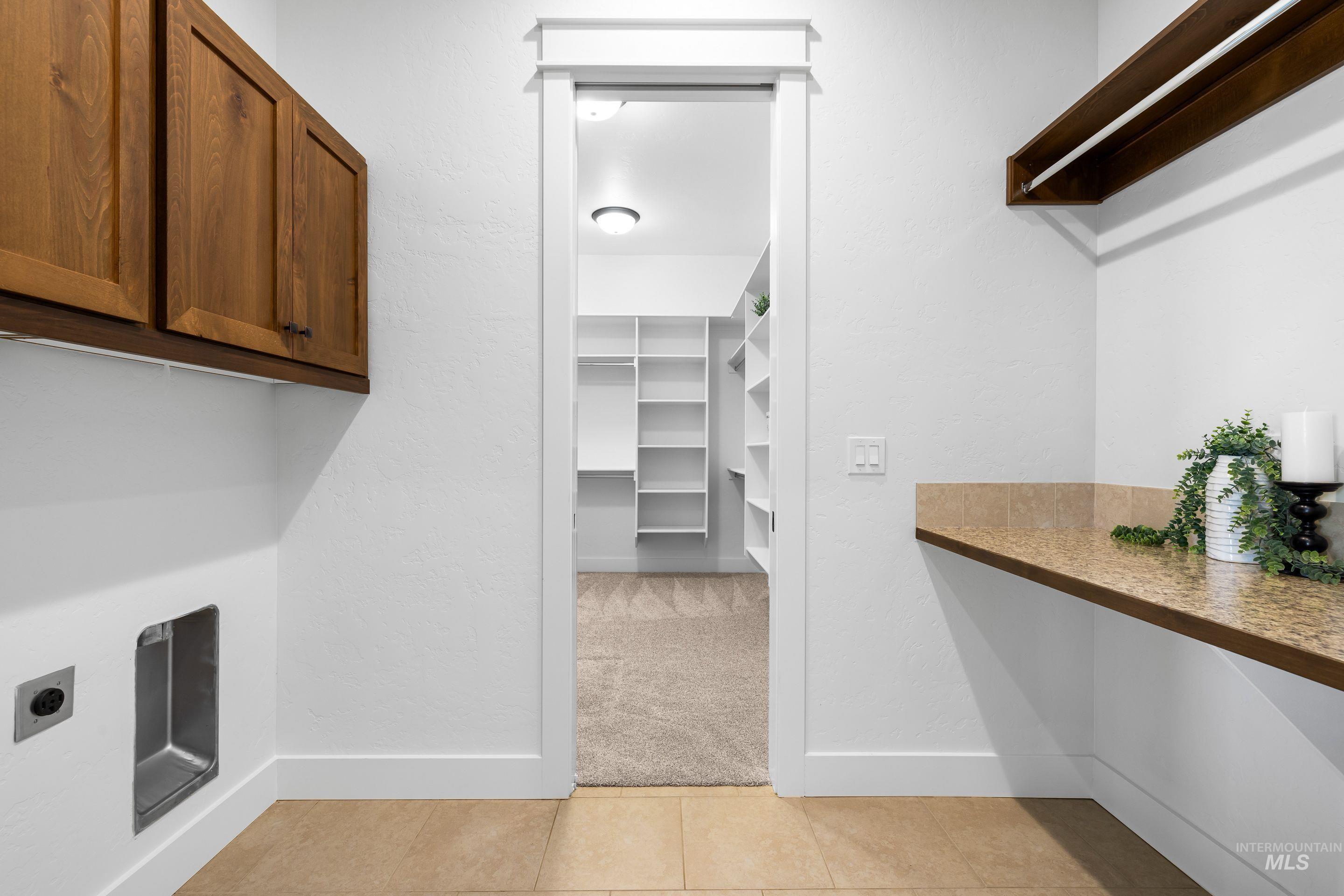 11258 W Streamview Ct