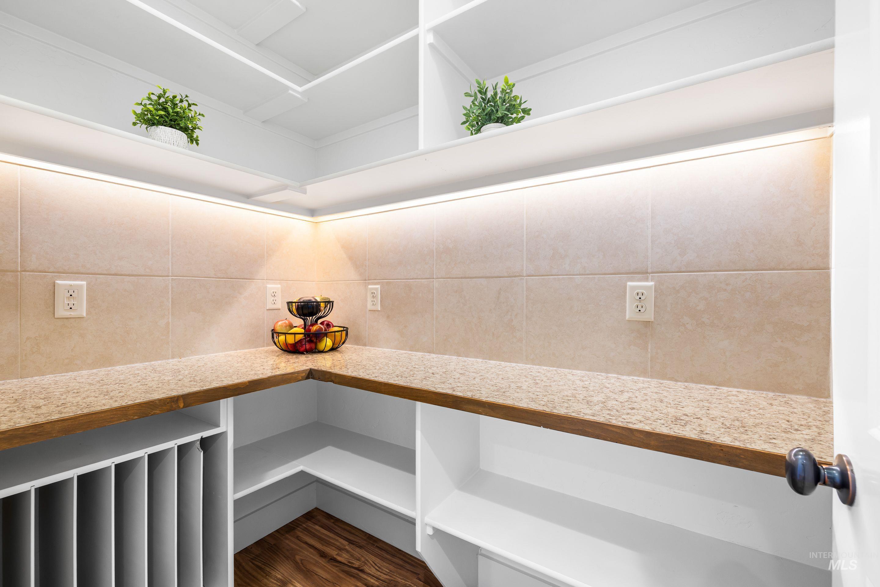 11258 W Streamview Ct