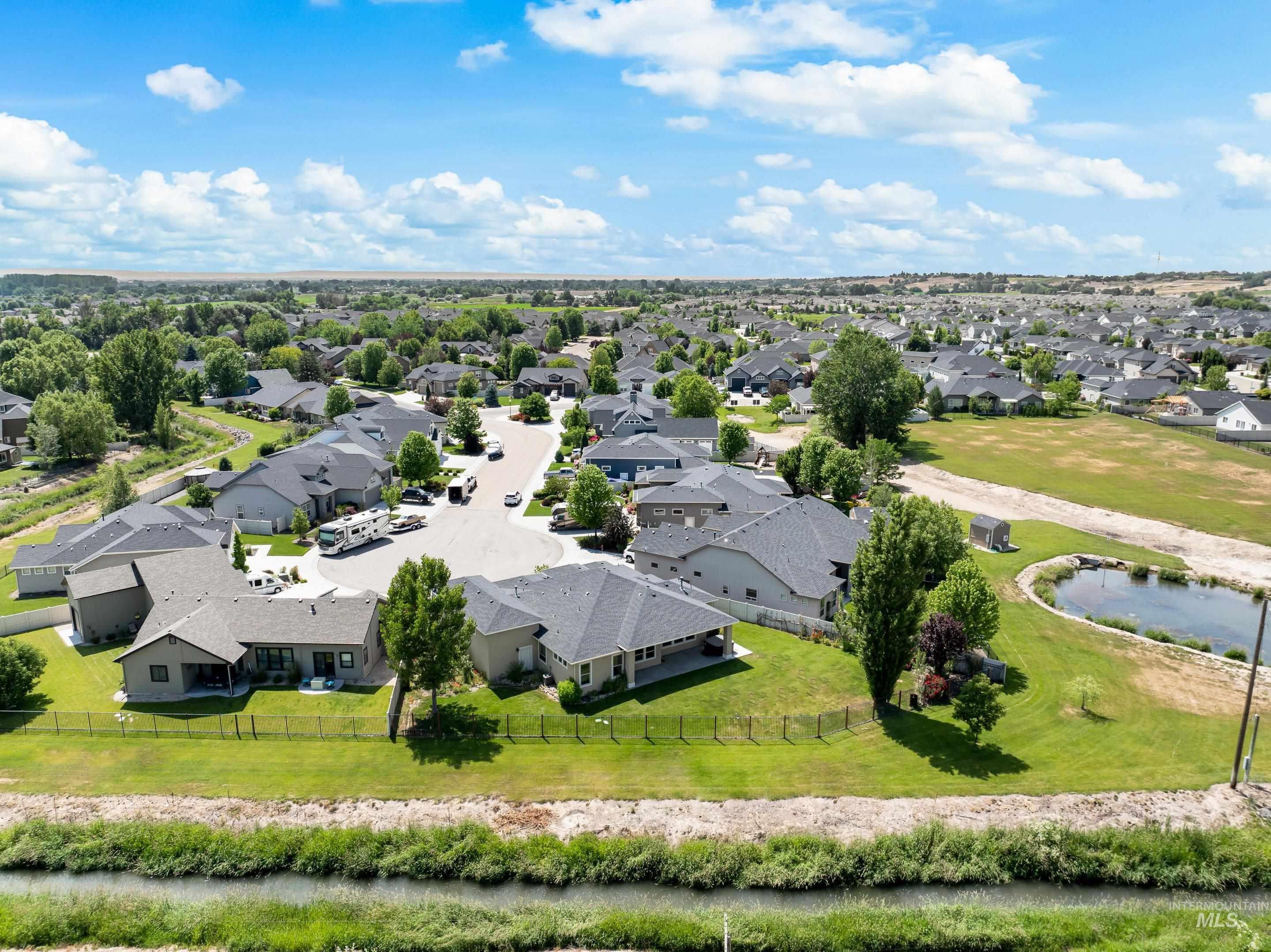 11258 W Streamview Ct