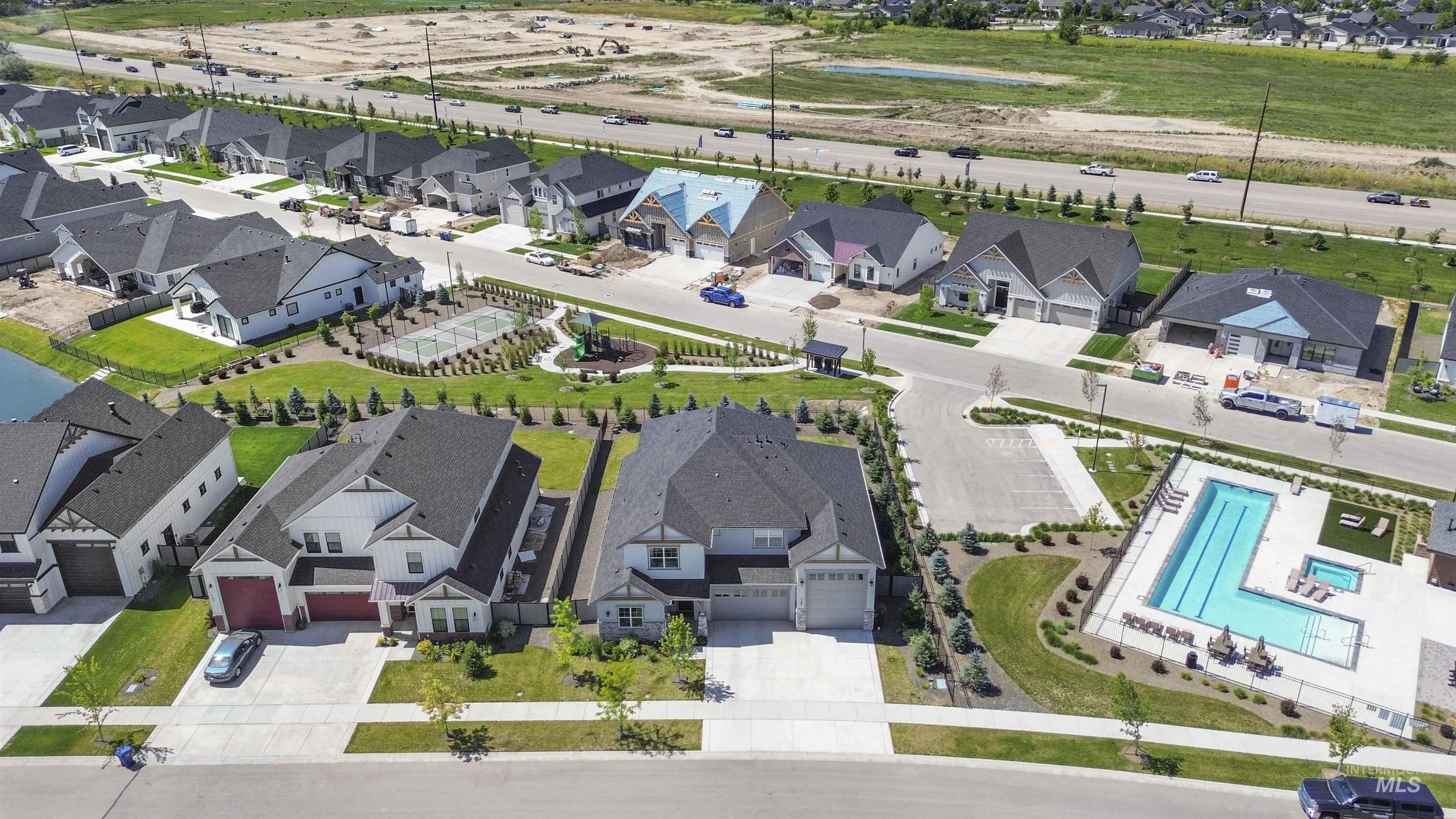 125 S Eagles Roost Way