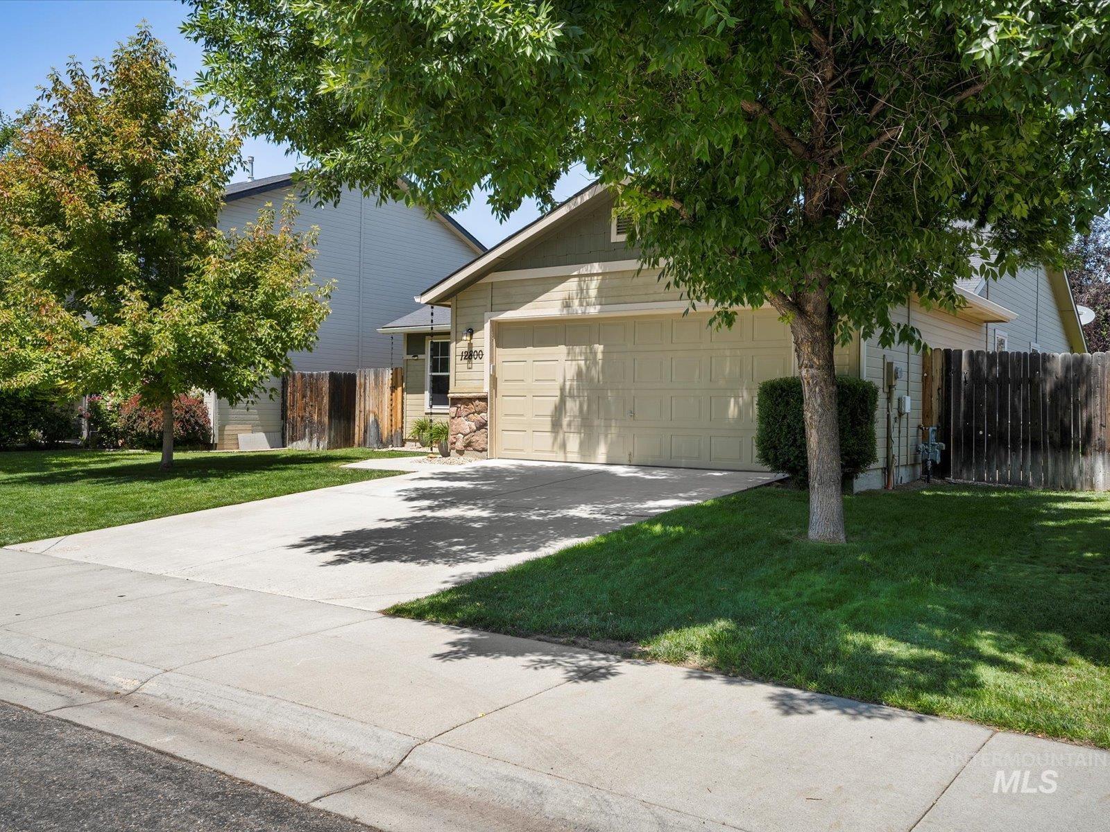 12800 W Fernleaf Street