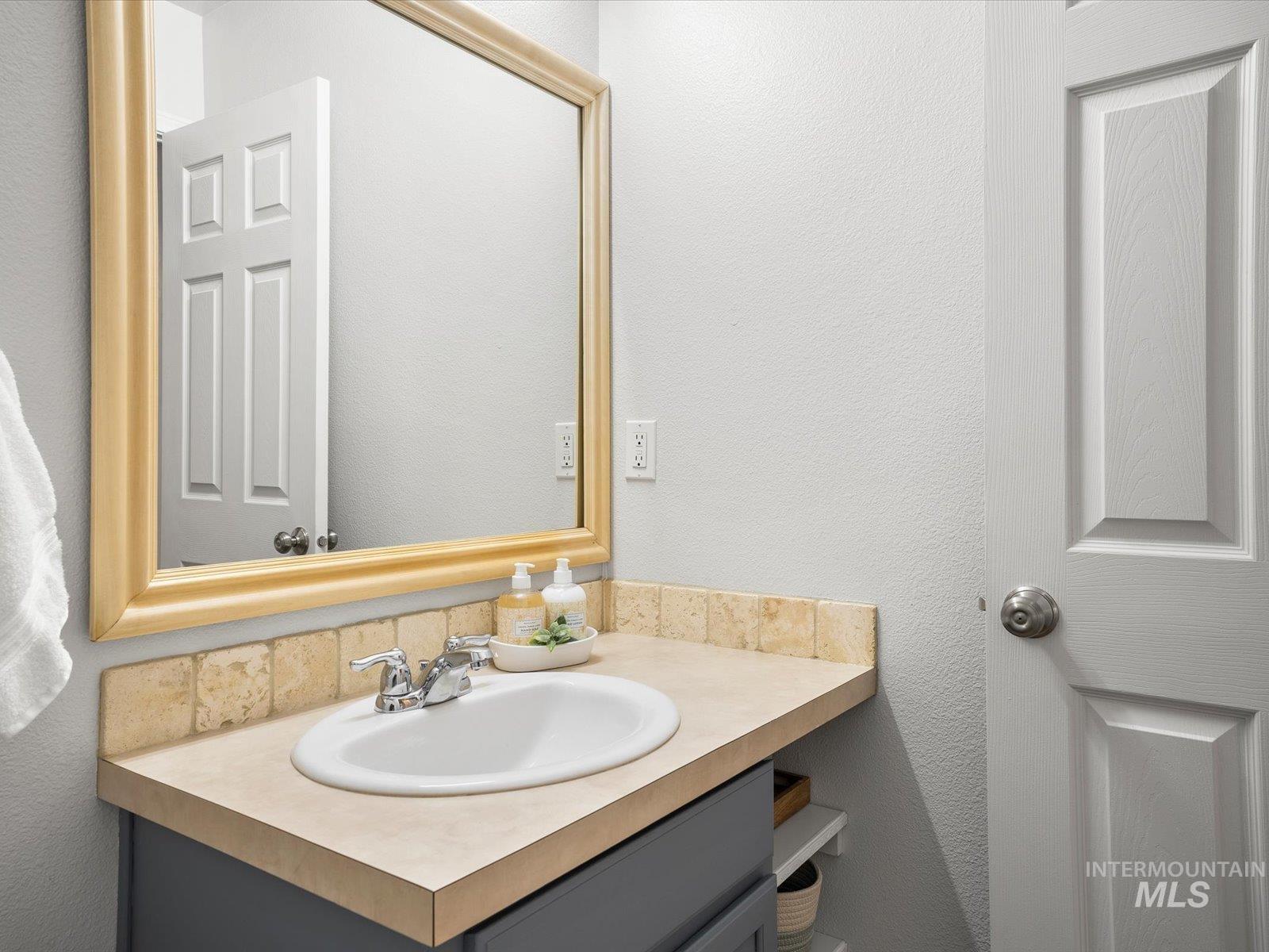 12800 W Fernleaf Street