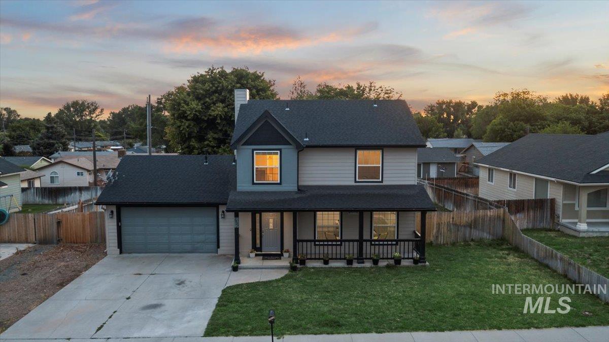 1497 NE Cinder Loop
