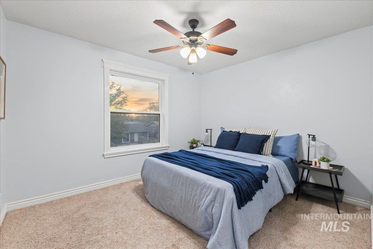 1497 NE Cinder Loop