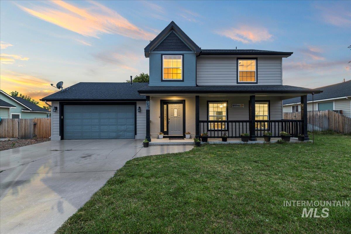 1497 NE Cinder Loop