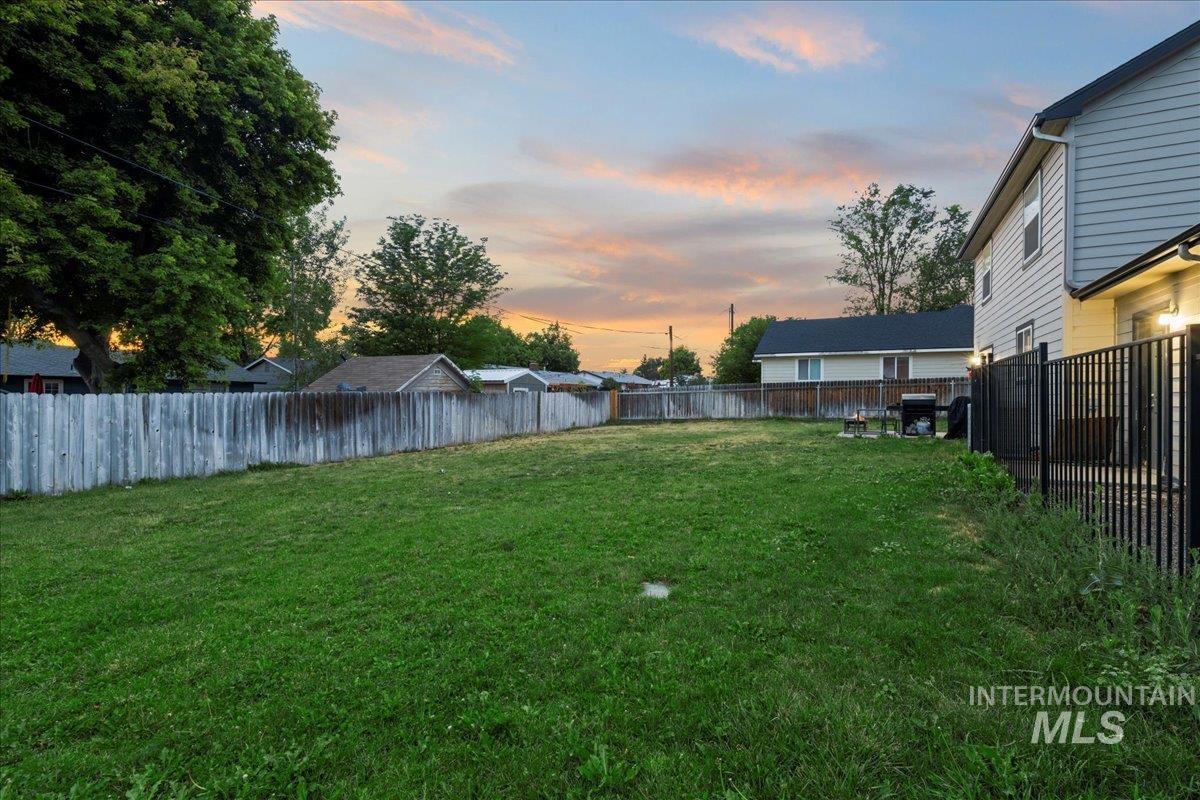 1497 NE Cinder Loop
