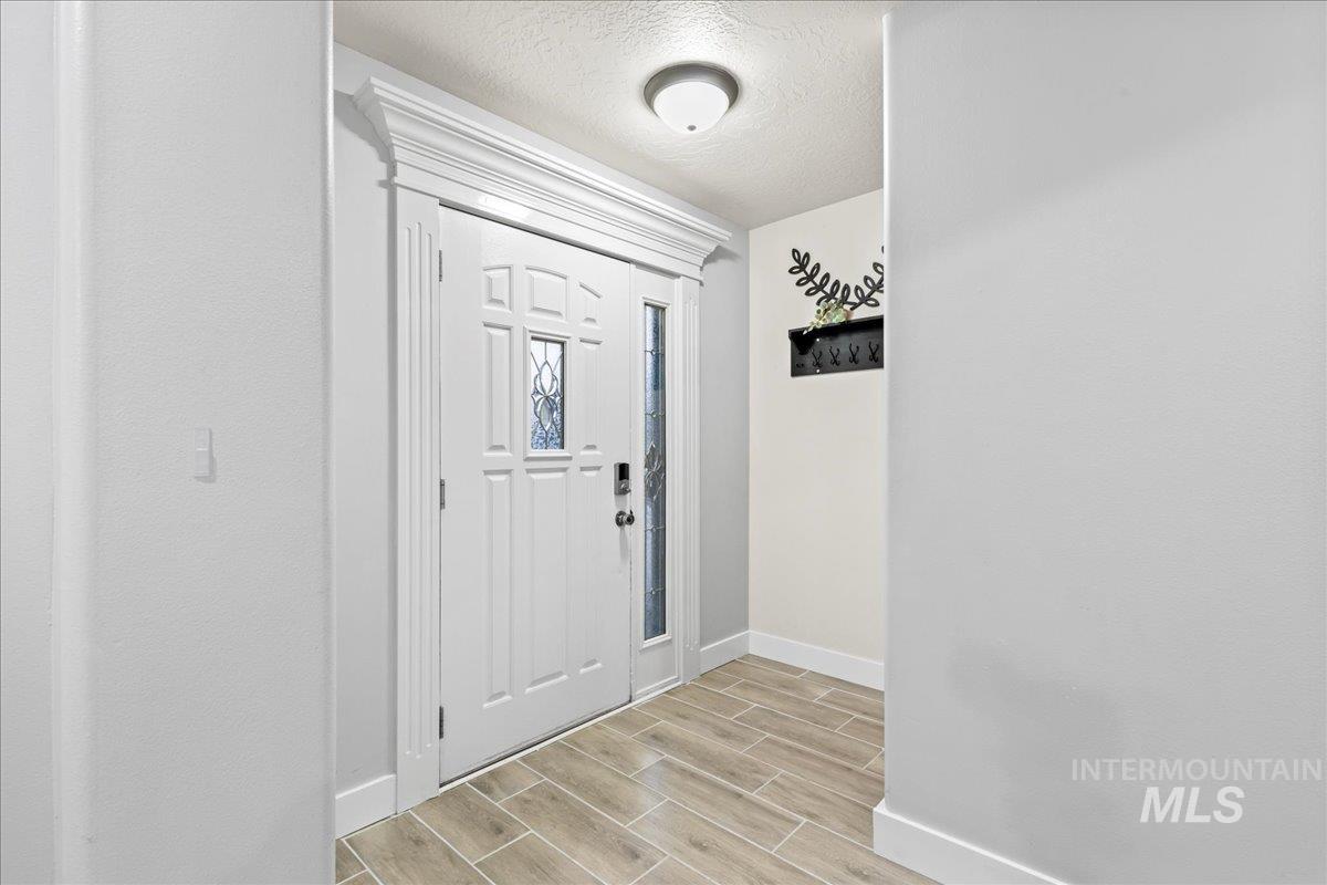 1497 NE Cinder Loop