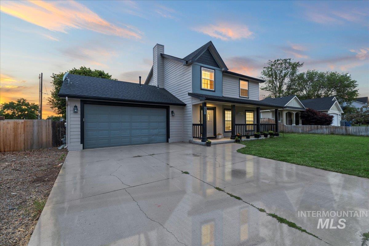 1497 NE Cinder Loop