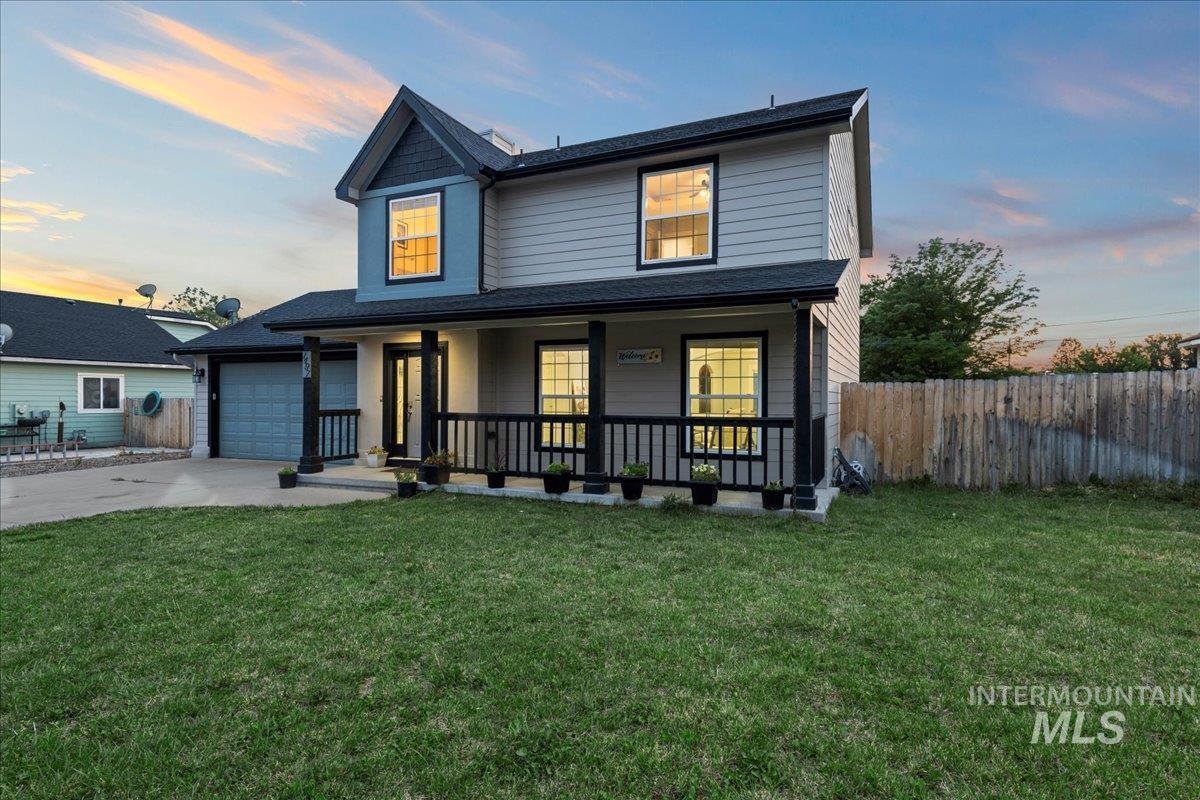 1497 NE Cinder Loop
