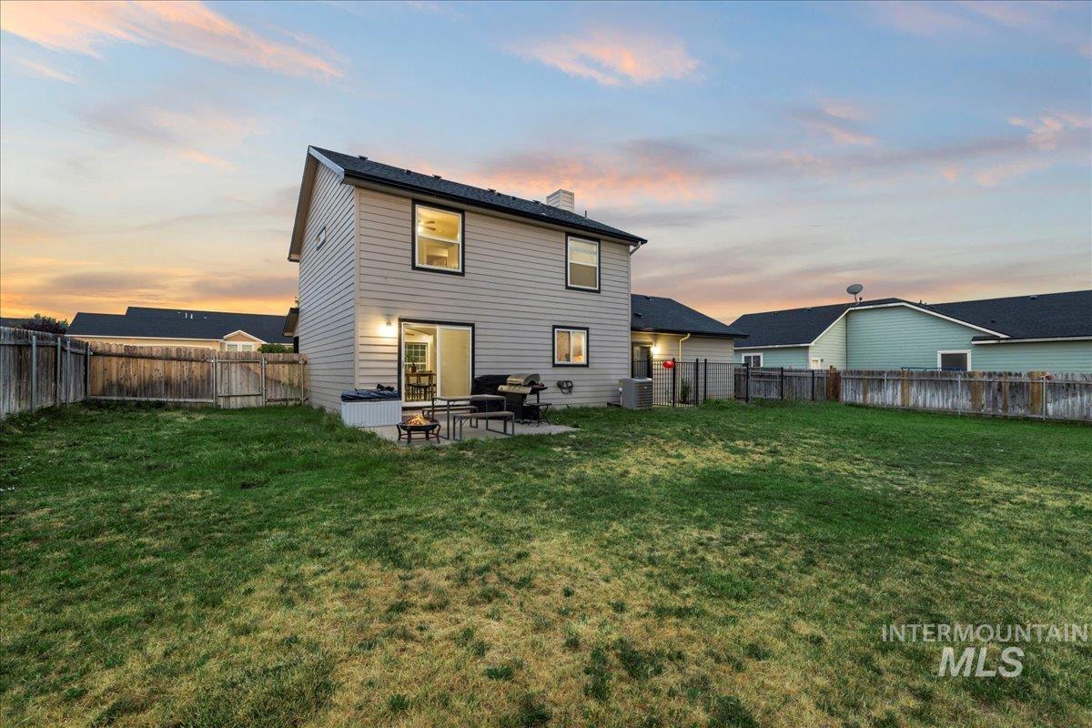 1497 NE Cinder Loop