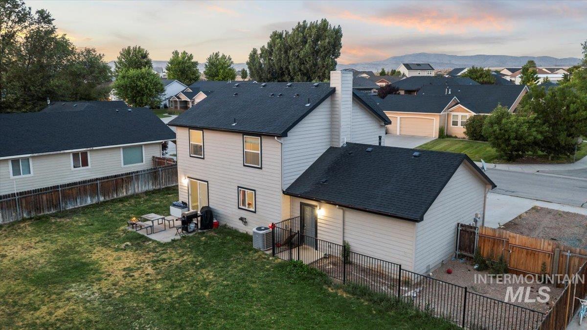 1497 NE Cinder Loop