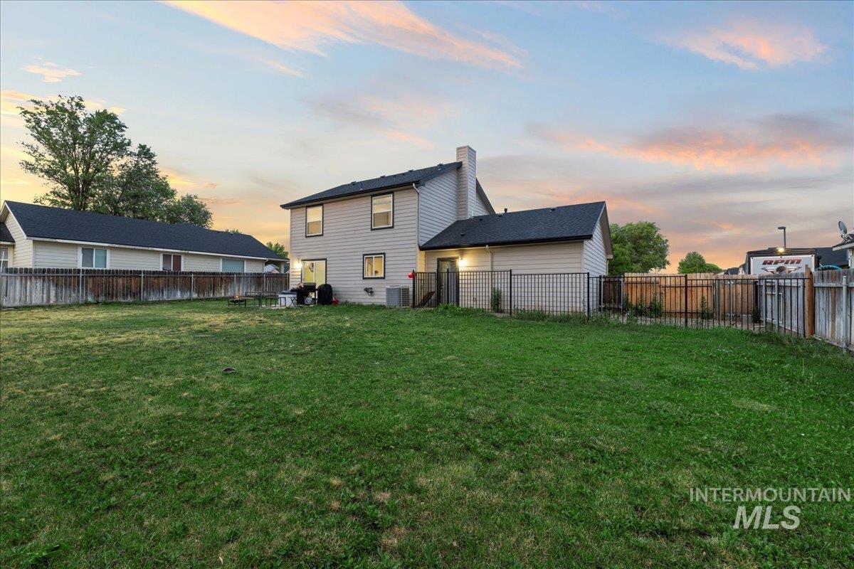 1497 NE Cinder Loop