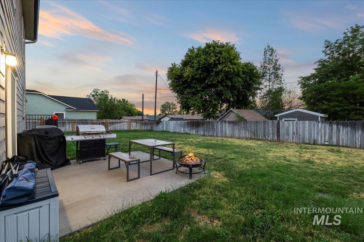 1497 NE Cinder Loop