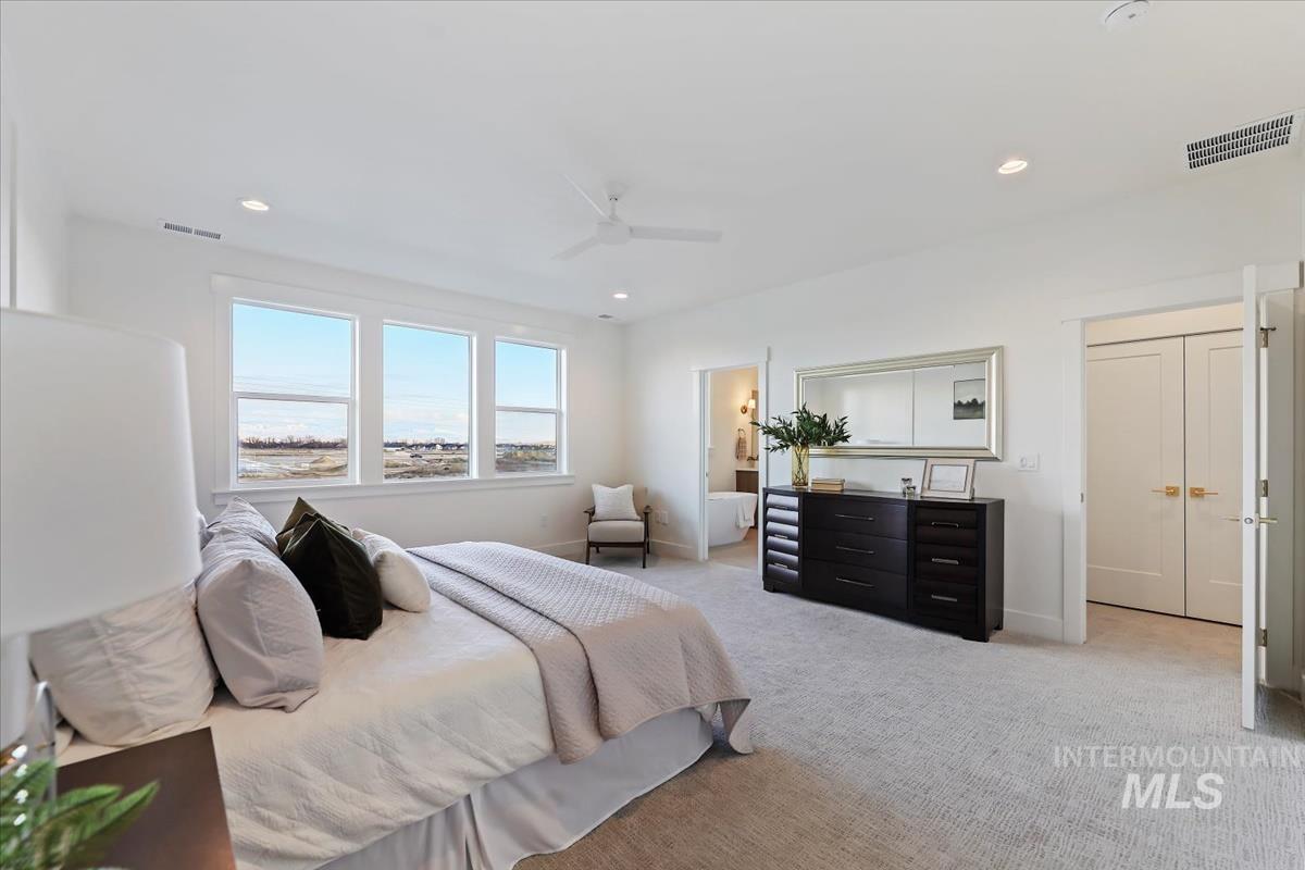 2228 N Palaestra Ave