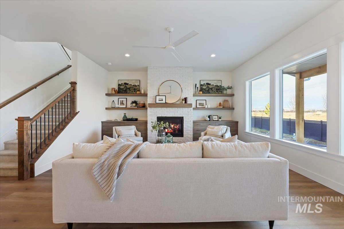 2228 N Palaestra Ave