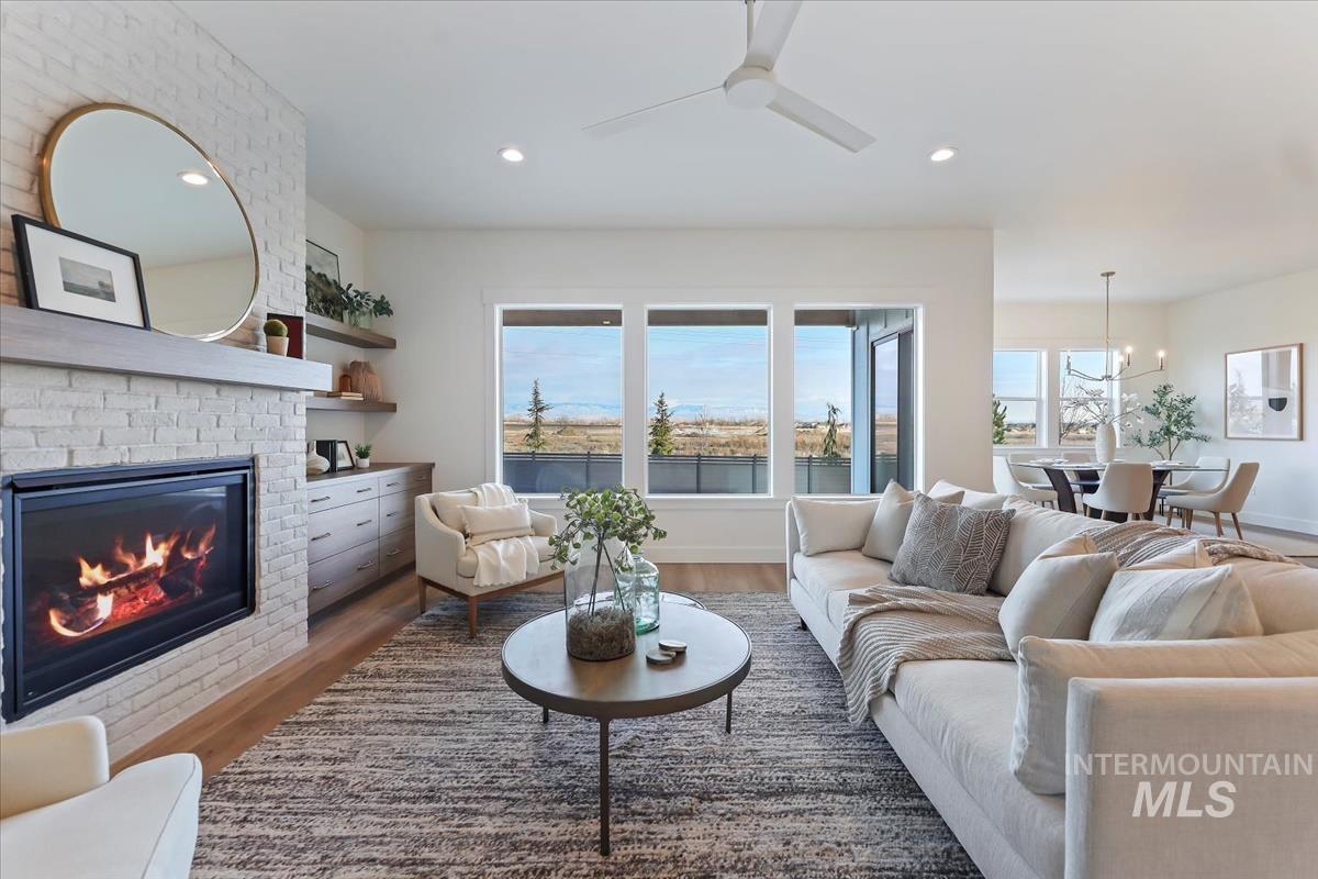 2228 N Palaestra Ave