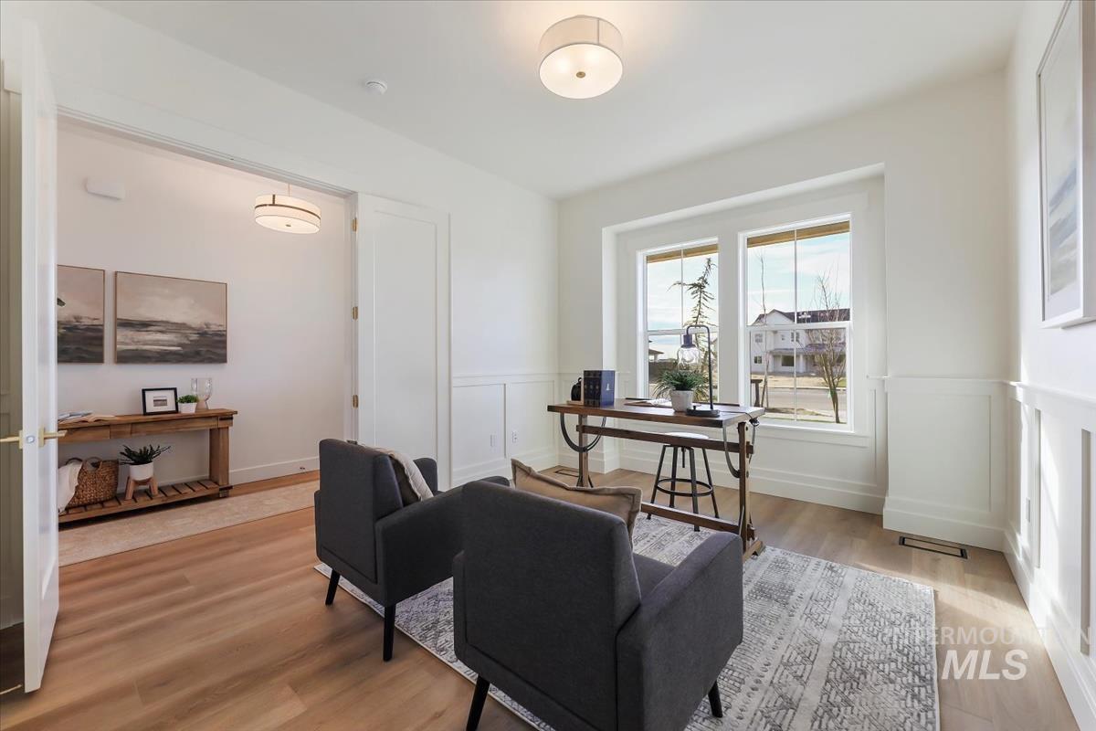 2228 N Palaestra Ave