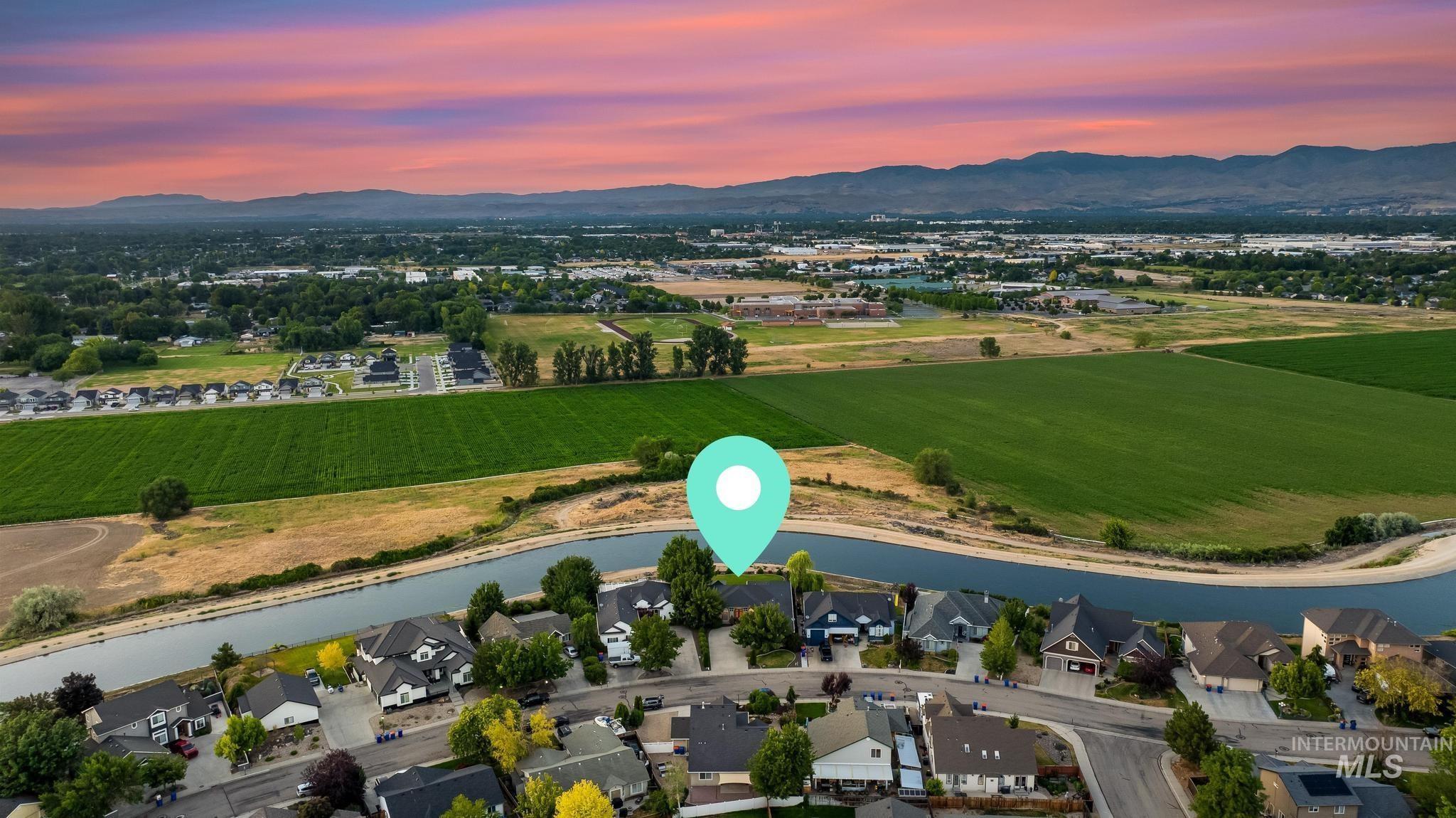 8582 W Thunder Mountain Dr.