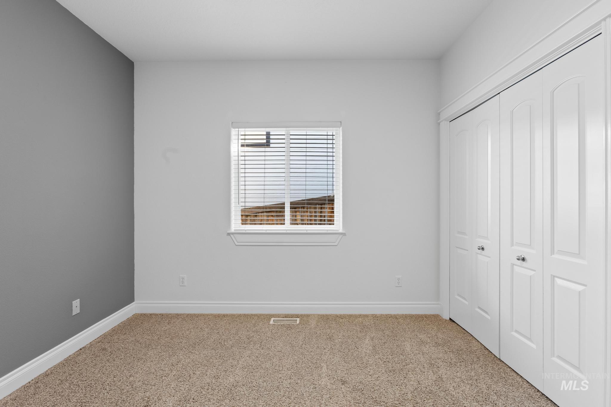 8582 W Thunder Mountain Dr.