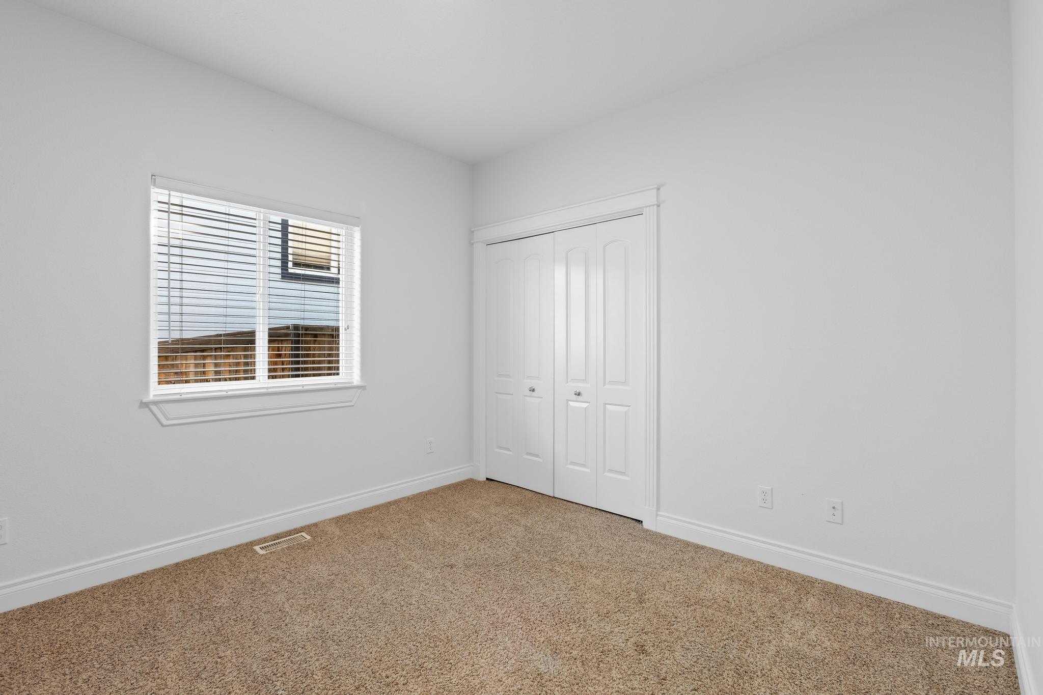 8582 W Thunder Mountain Dr.