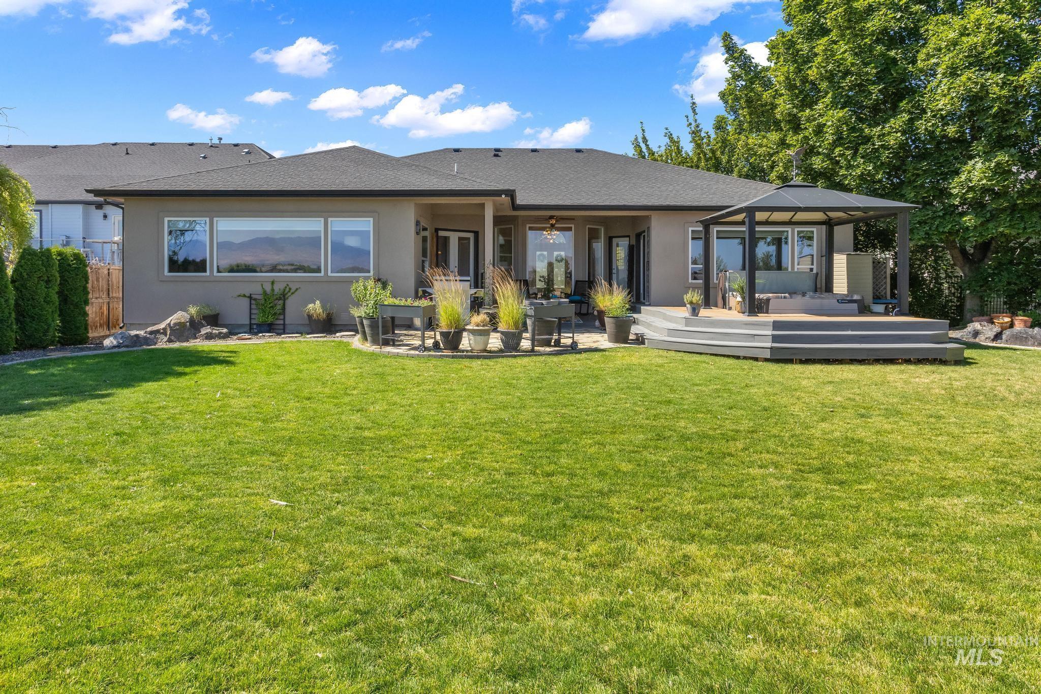 8582 W Thunder Mountain Dr.