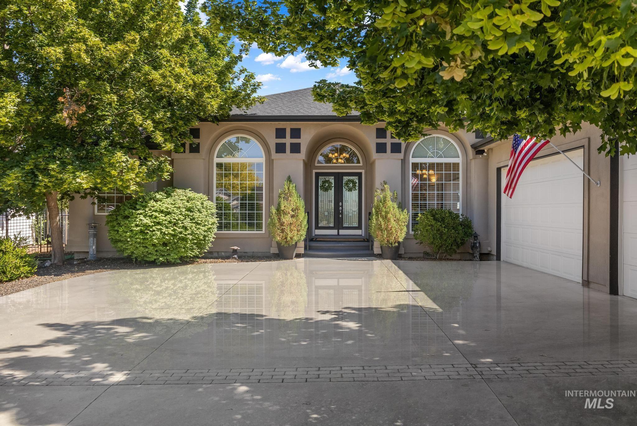 8582 W Thunder Mountain Dr.