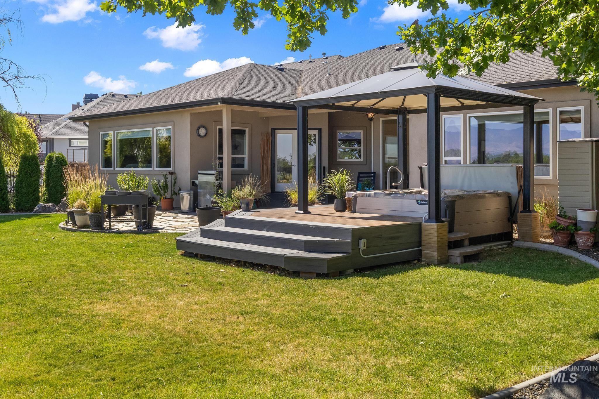 8582 W Thunder Mountain Dr.