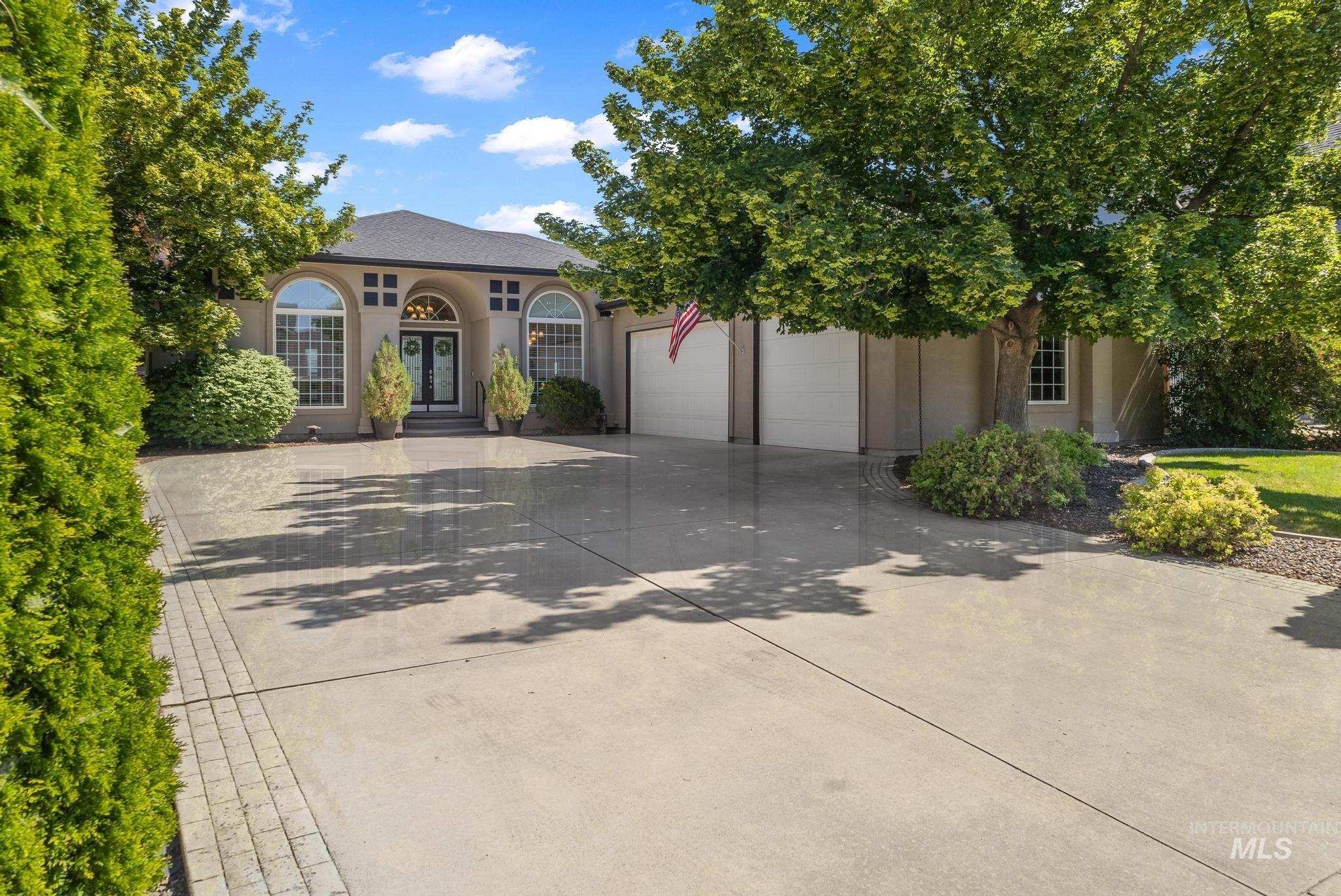 8582 W Thunder Mountain Dr.