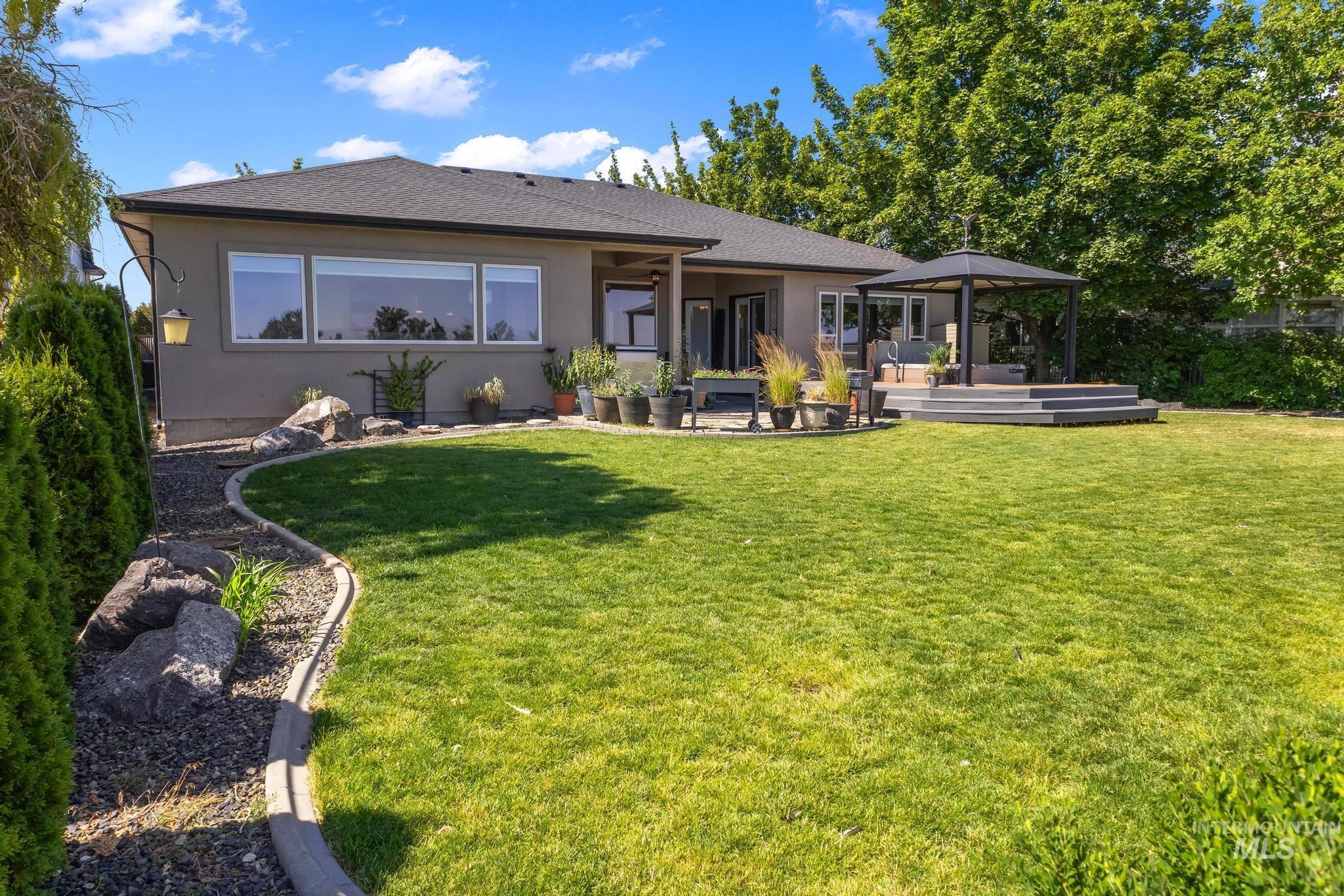 8582 W Thunder Mountain Dr.